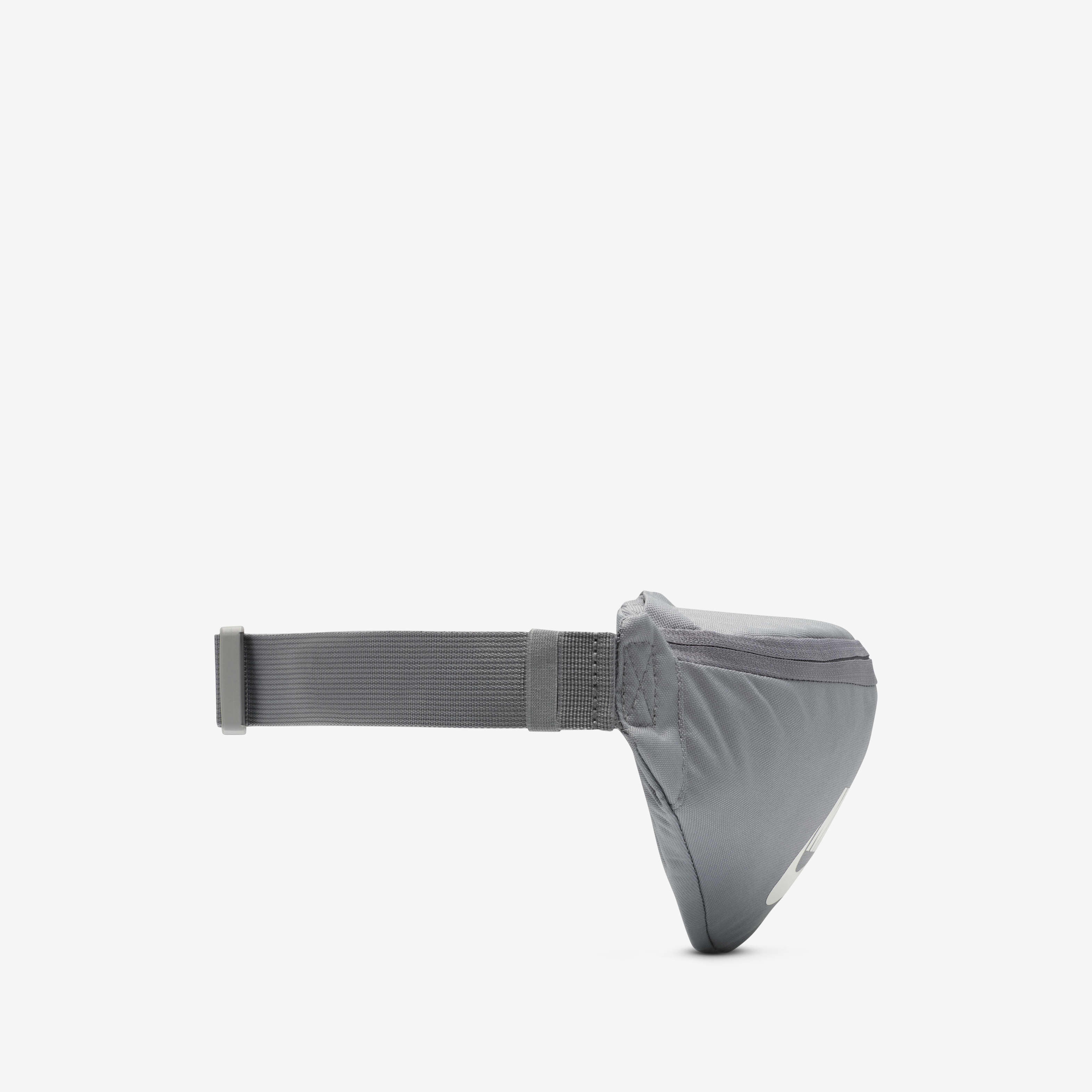 Nike Heritage image number 2