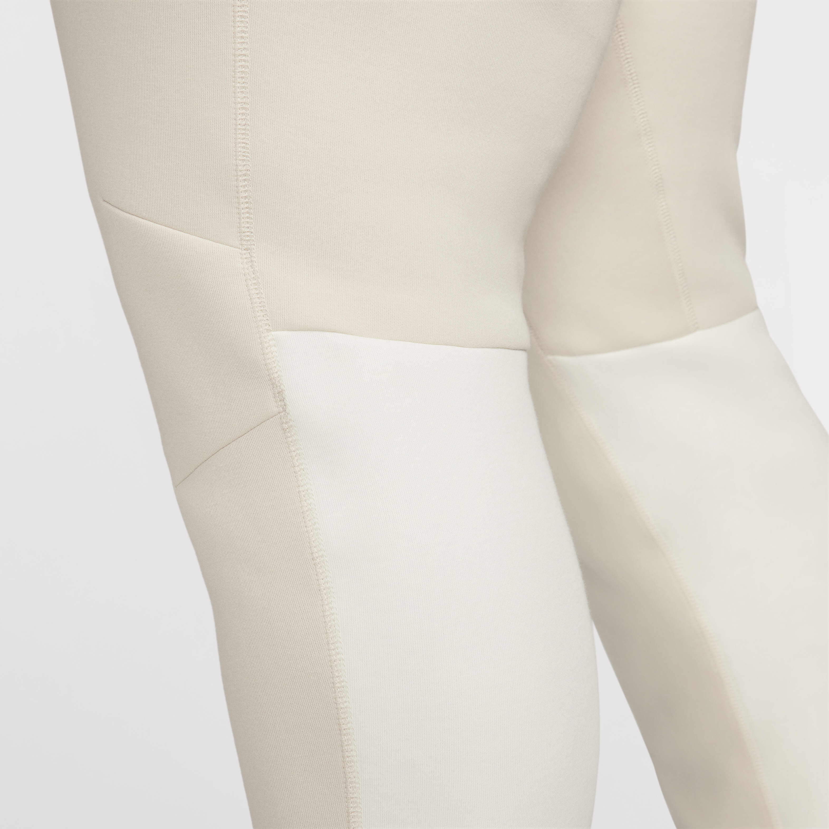 نايكي سبورتسوير تك فليس image number 15