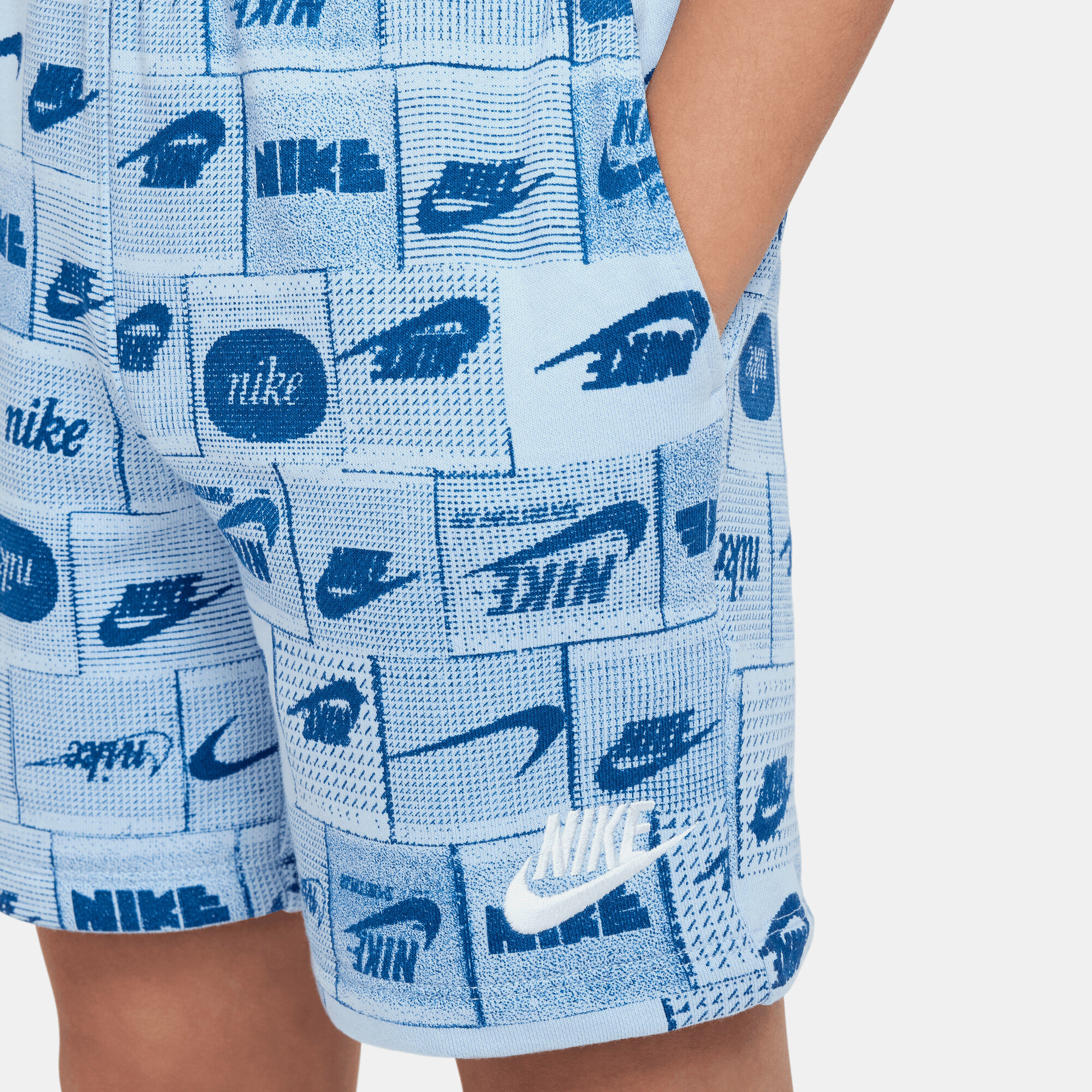 Nike Sportswear Club image number 3