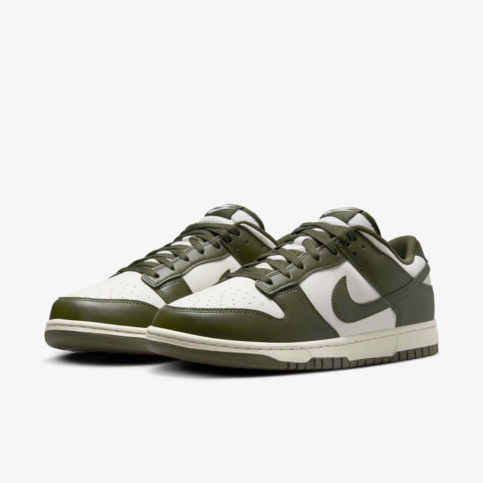 Nike Dunk Low Retro image number 4 Nike Dunk Low Retro image number 4
