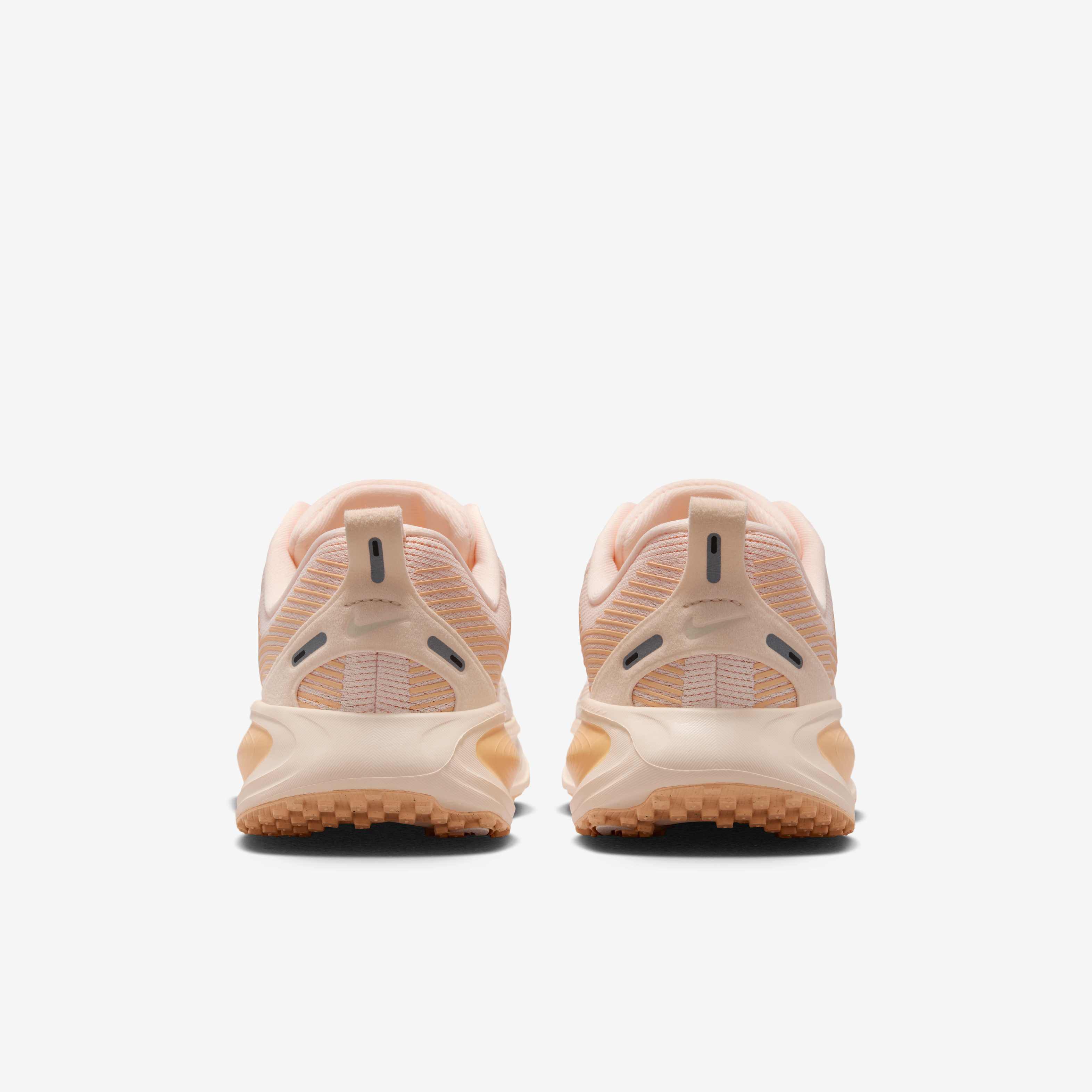 Nike Vomero 18 image number 5