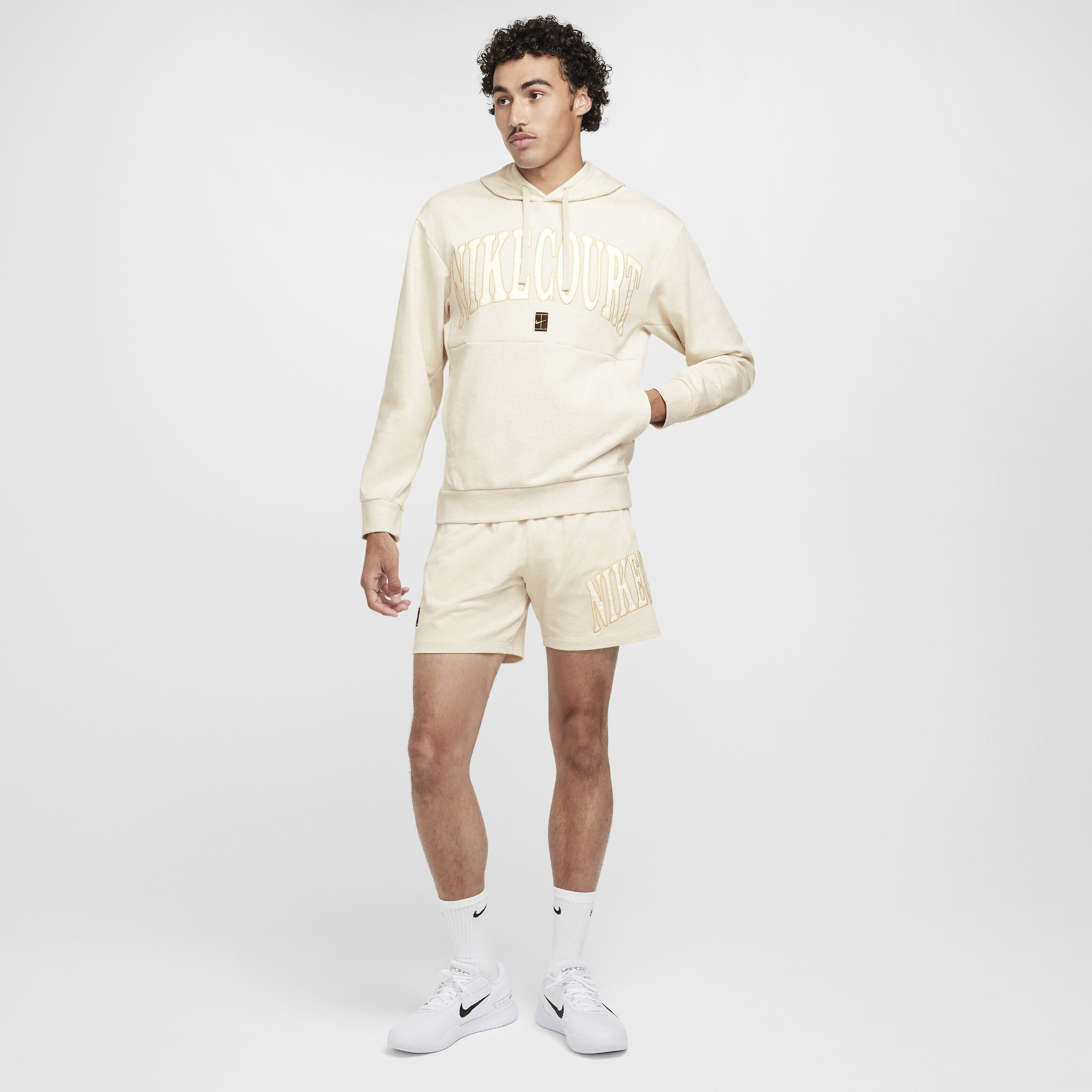 NikeCourt Heritage image number 6