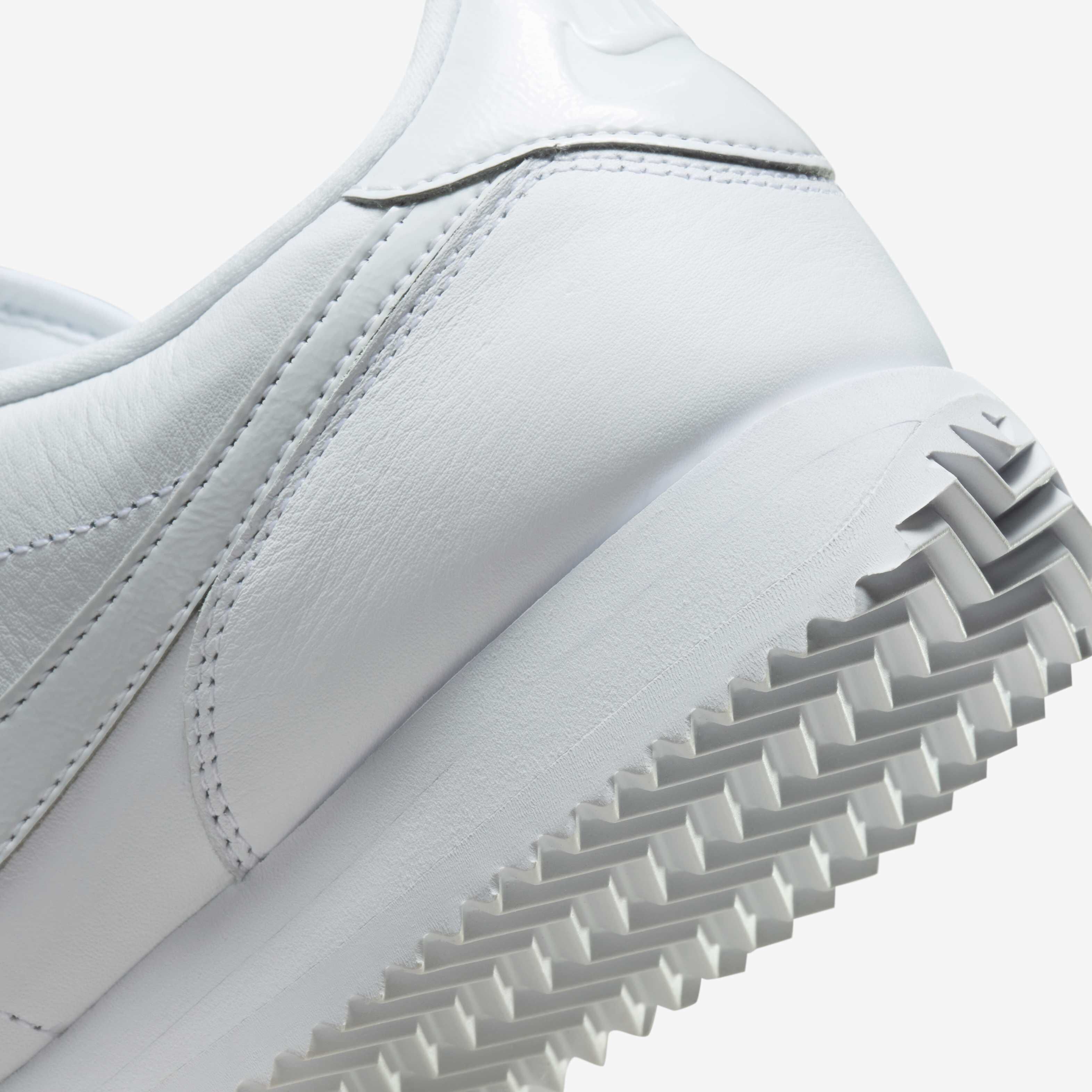 نايكي كورتيز 23 بريميوم image number 7