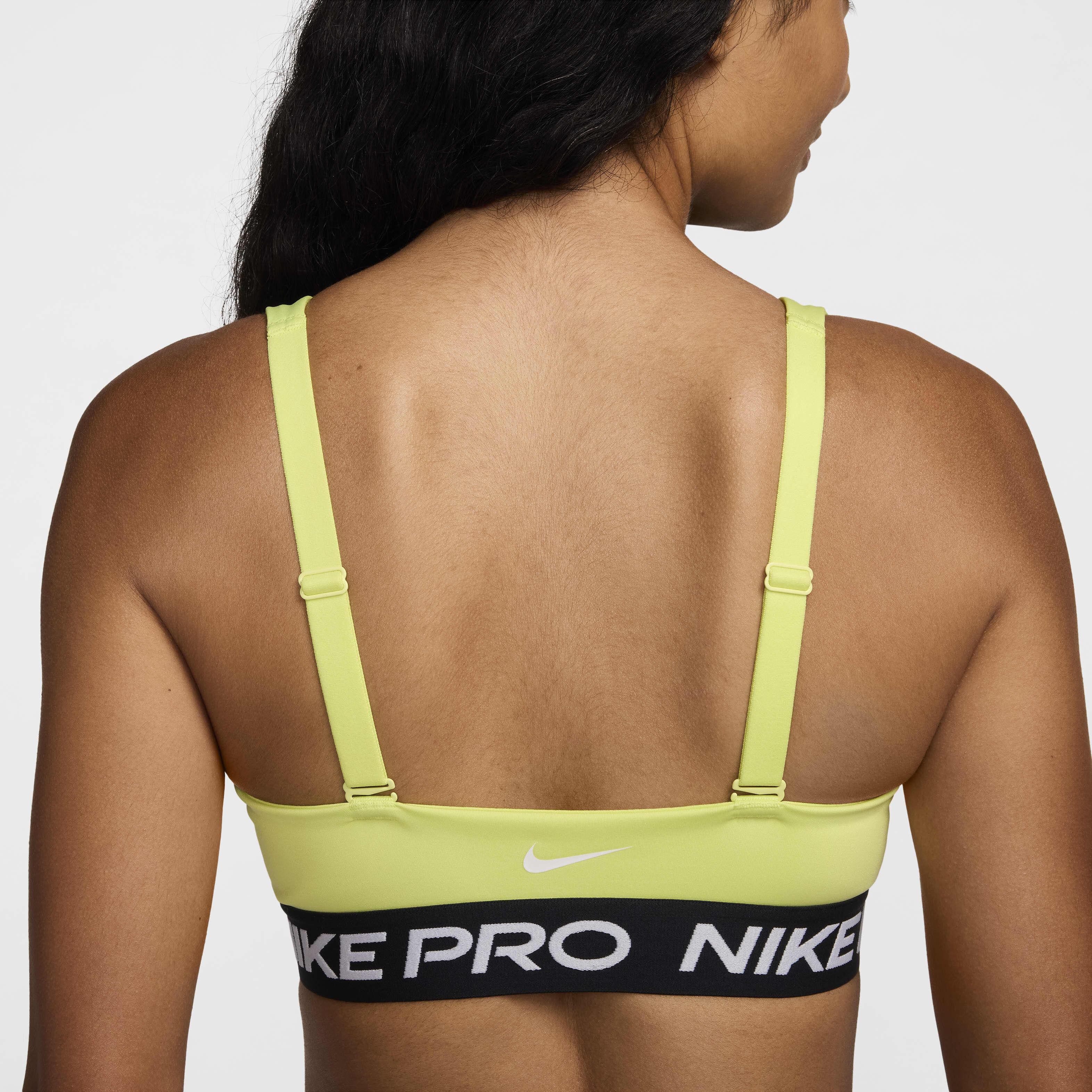 Nike Pro Indy Plunge image number 6