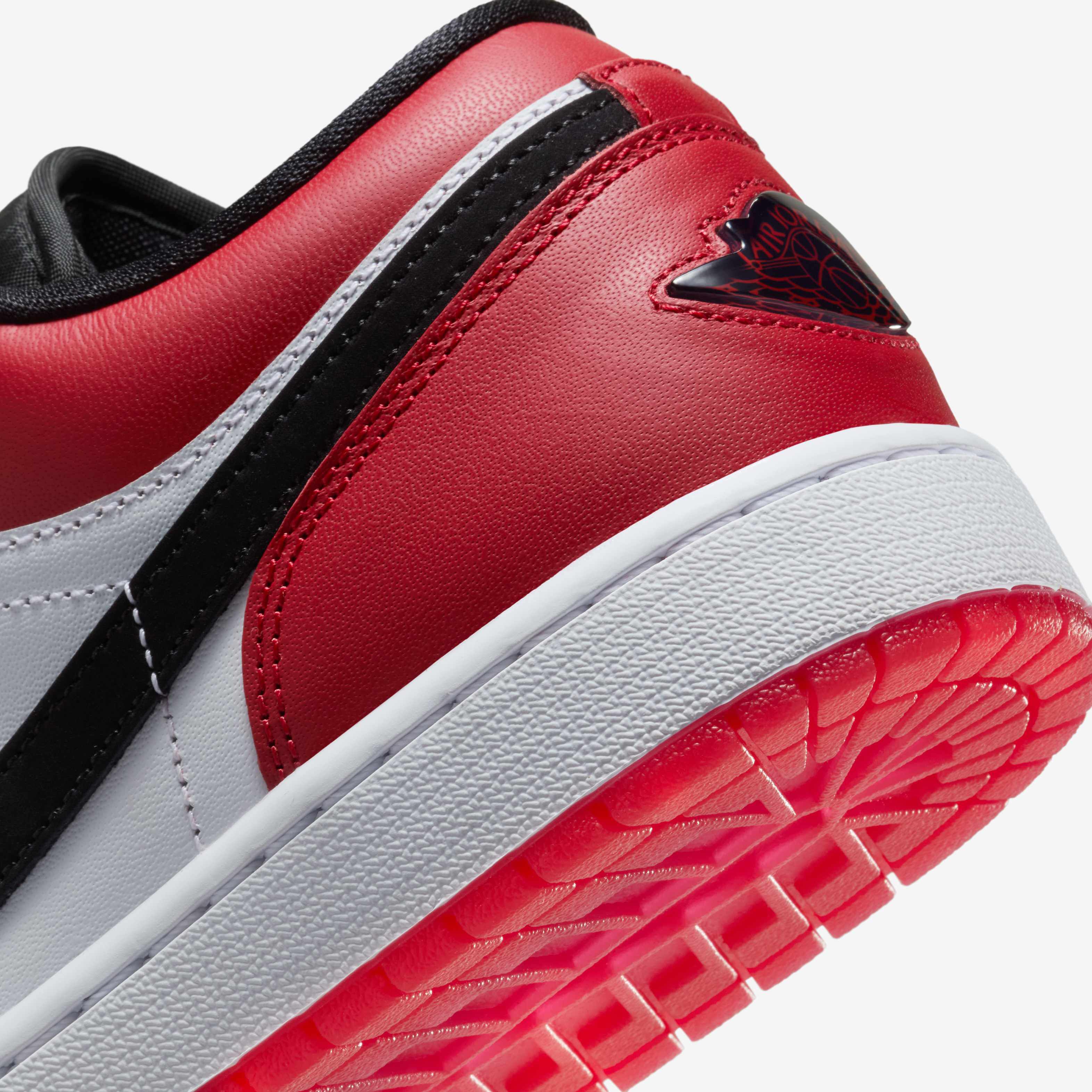 Air Jordan 1 Low SE image number 7