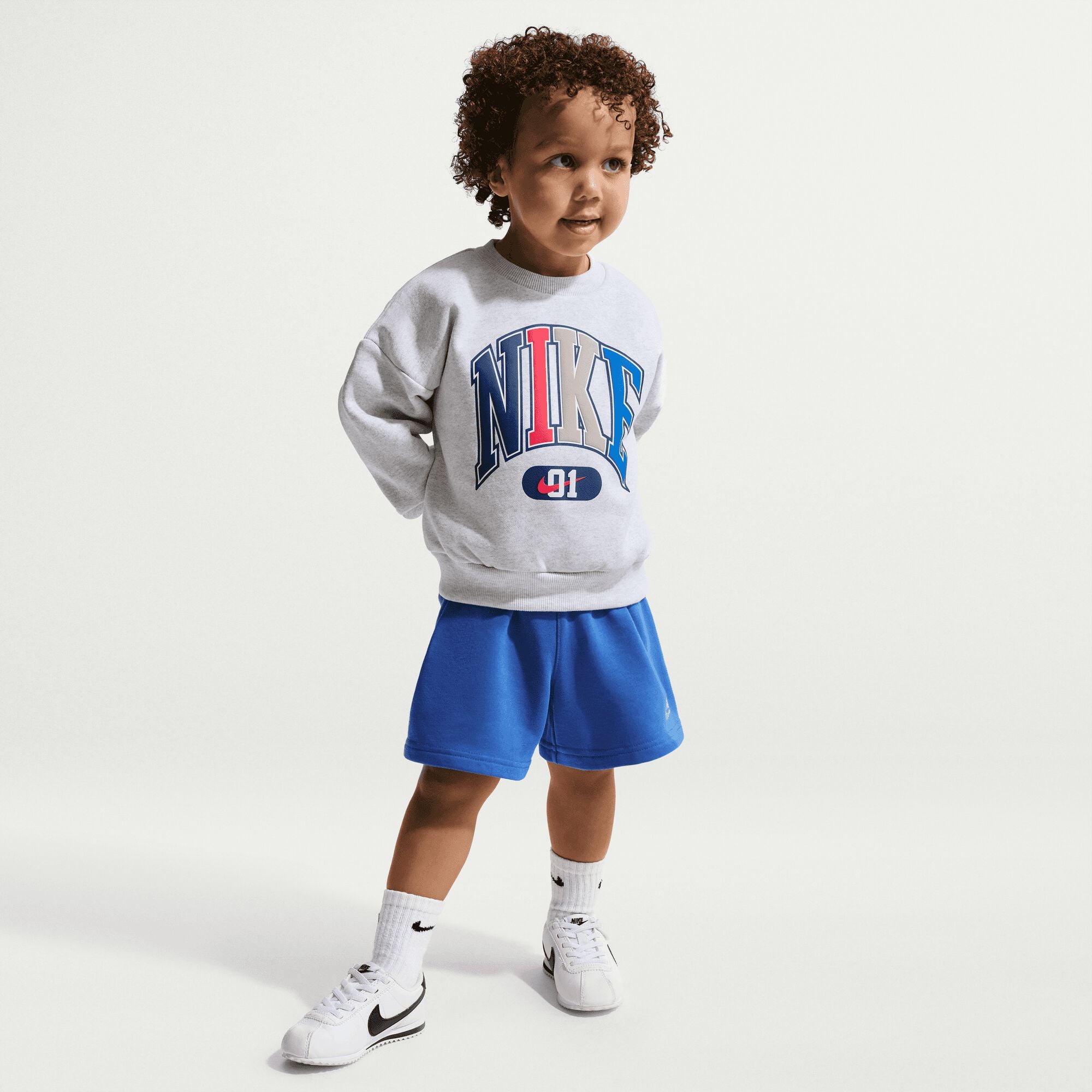 Nike Sportswear image number 0