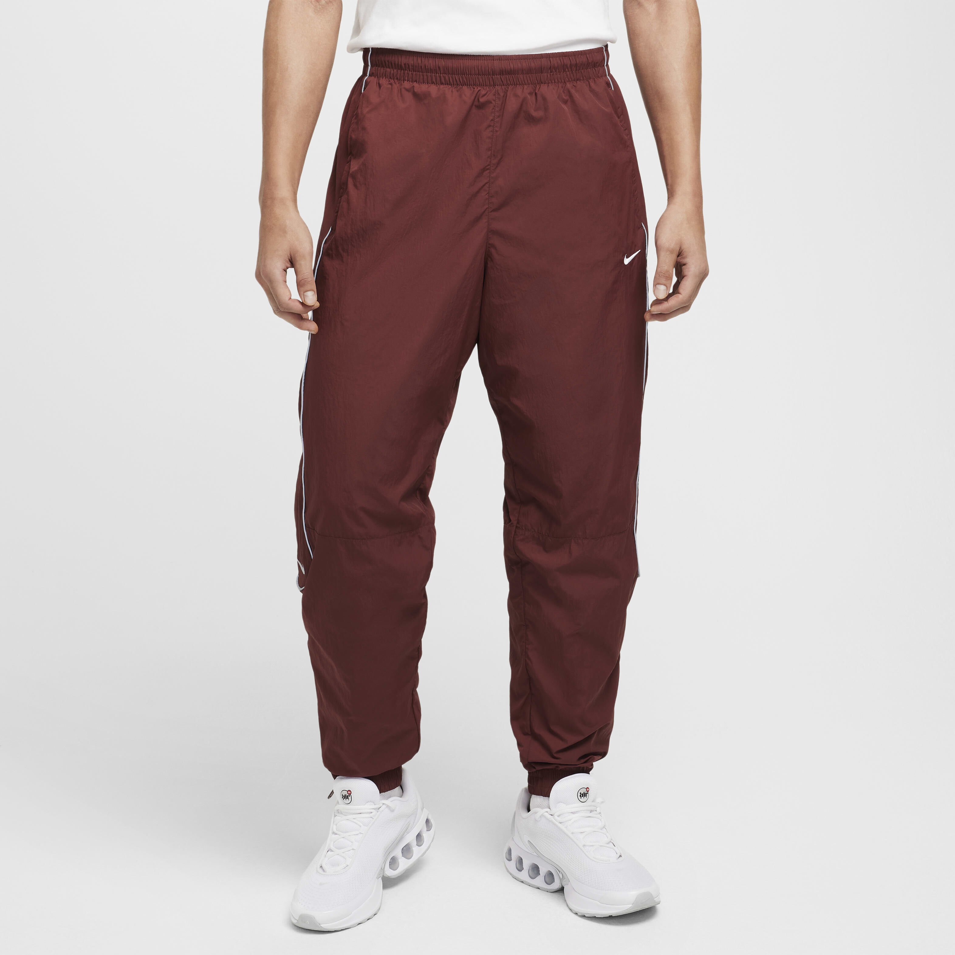Buy Nike Solo Swoosh Men s Tracksuit Bottoms Nike Qatar Official