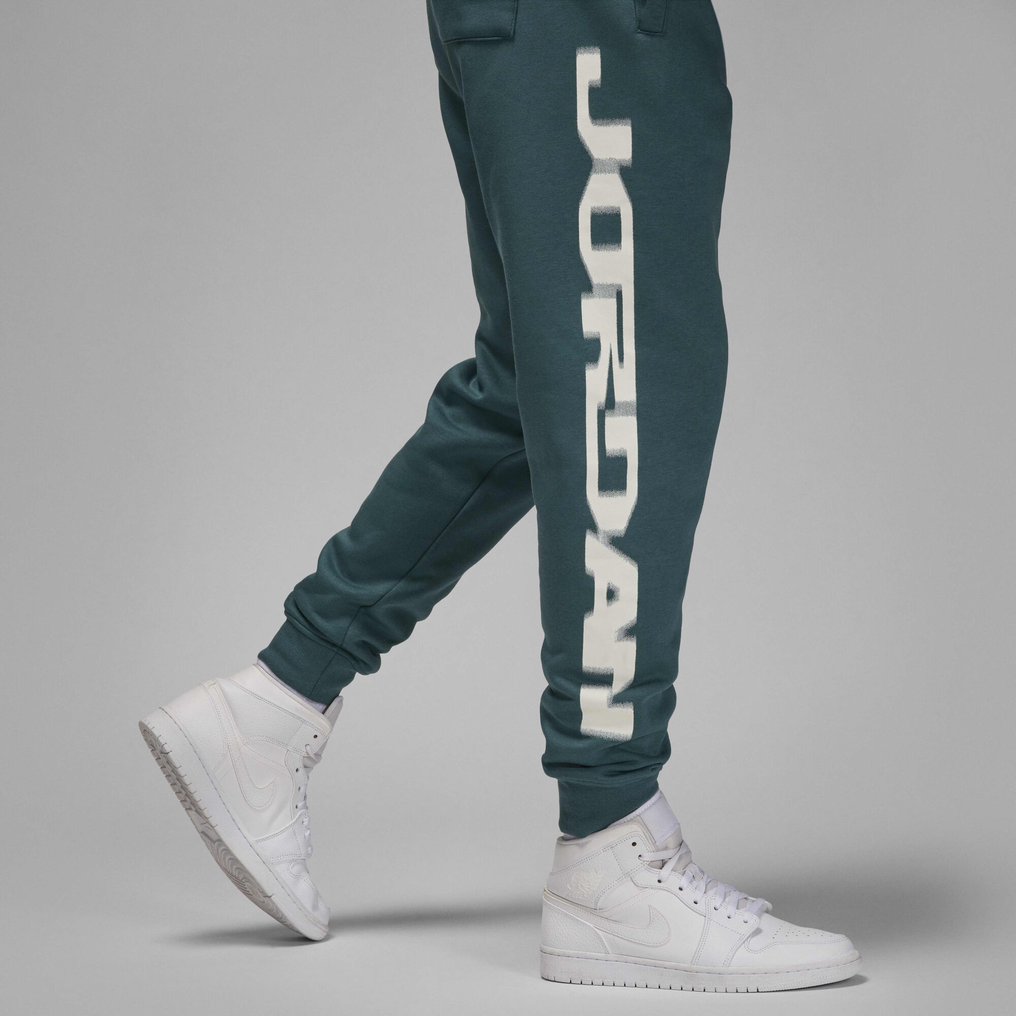 Zoom image