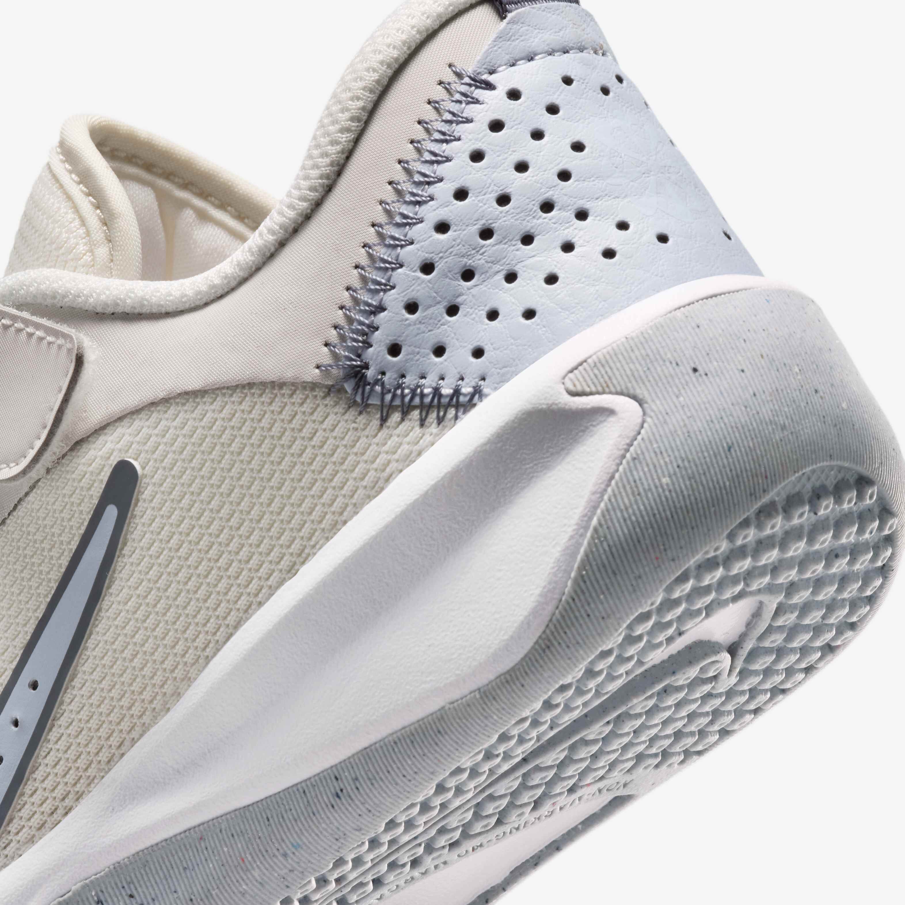 Nike Omni Multi-Court image number 7