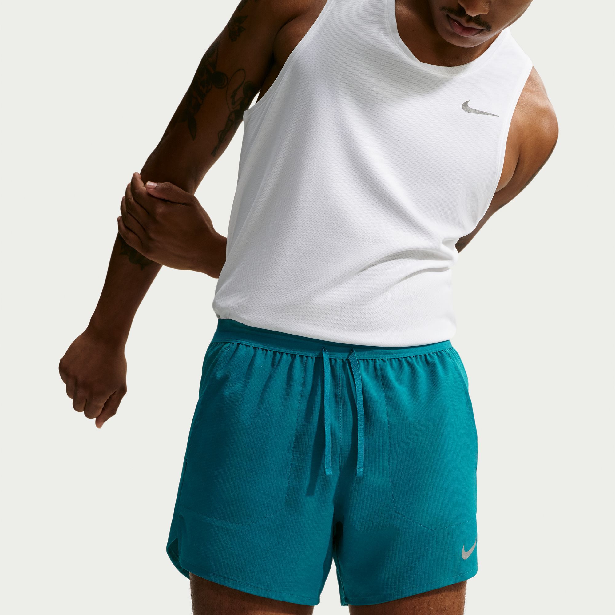 Nike Stride image number 2