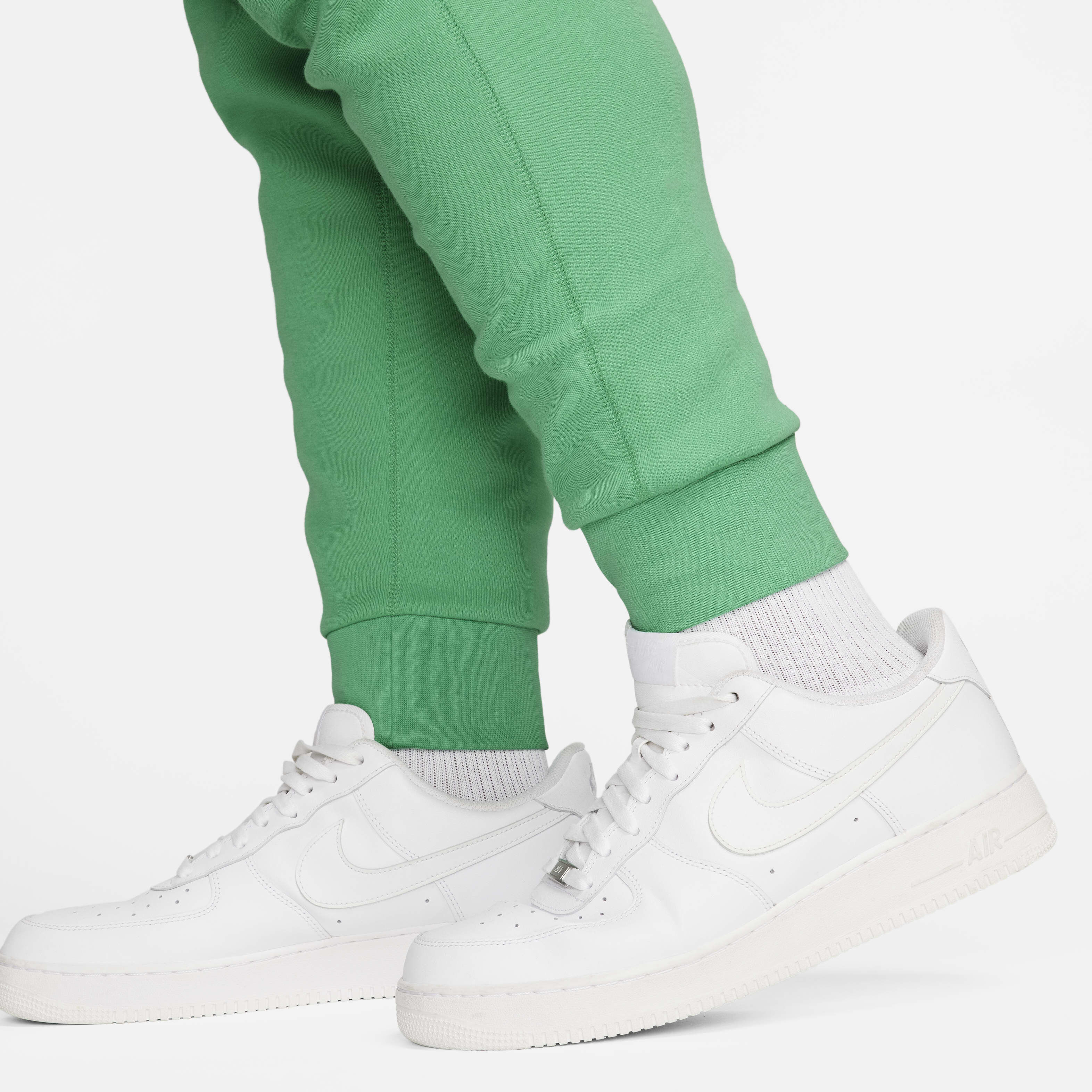 Nike Sportswear Tech Fleece image number 17