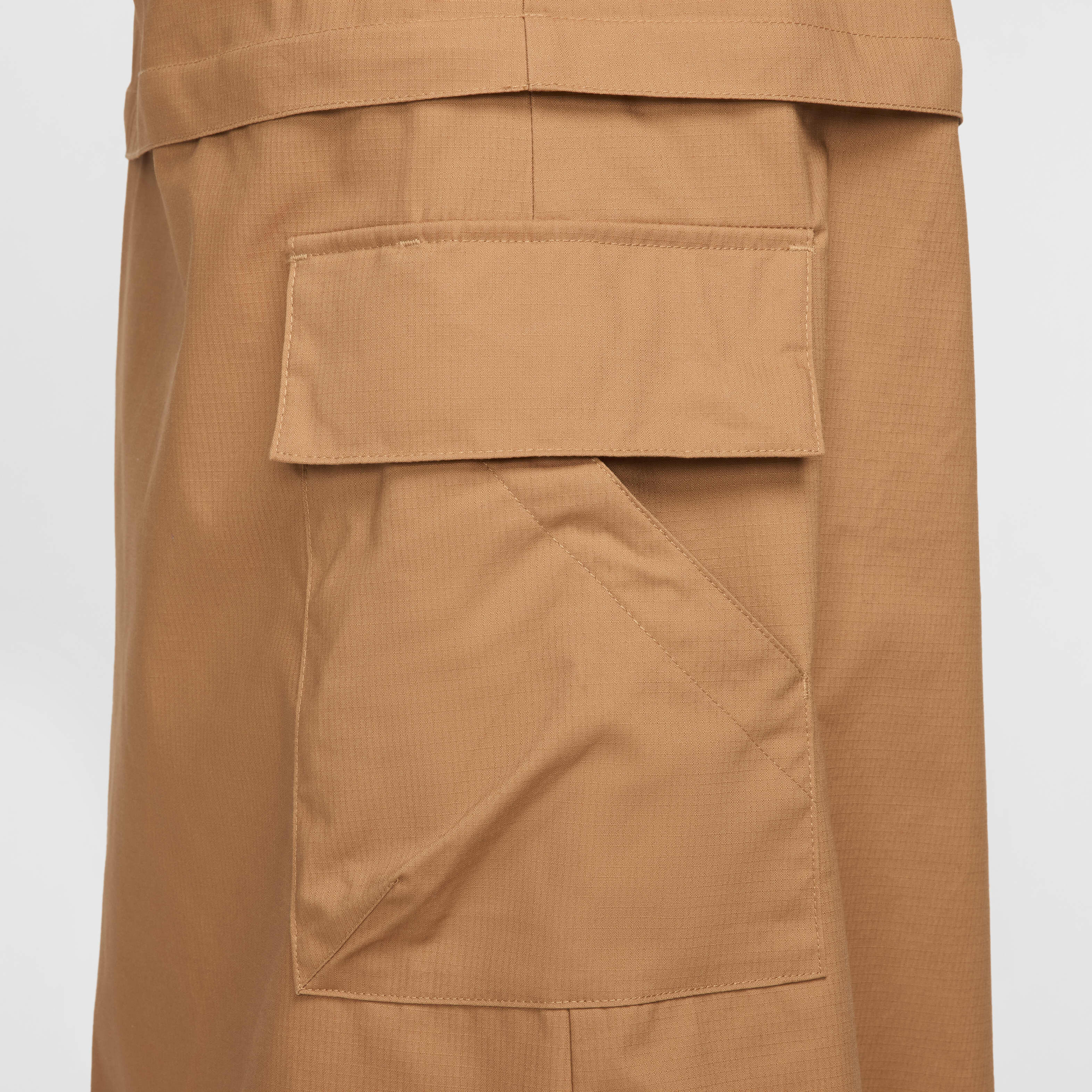 نايكي سبورتسوير ايسنشال image number 4