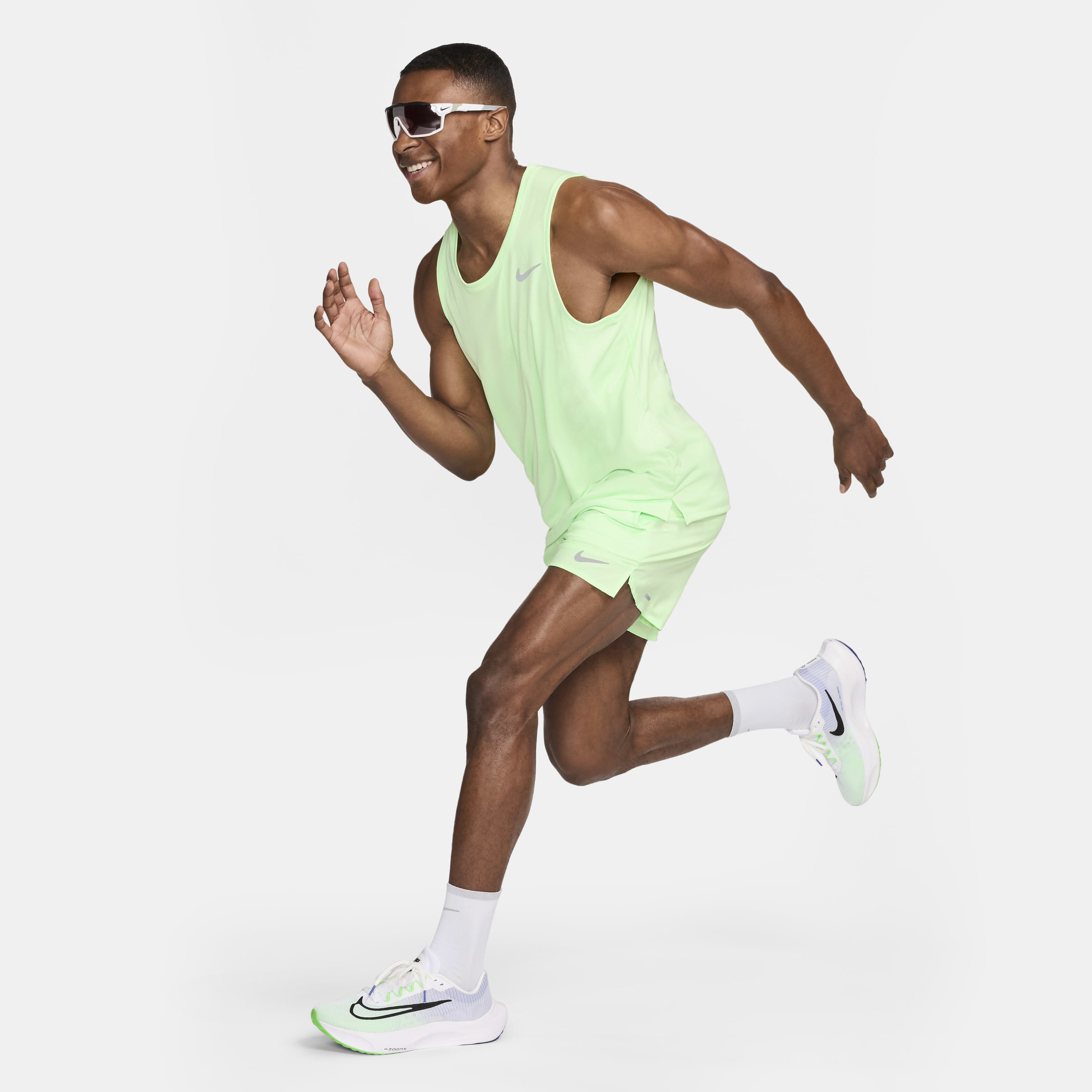 Nike Miler image number 4