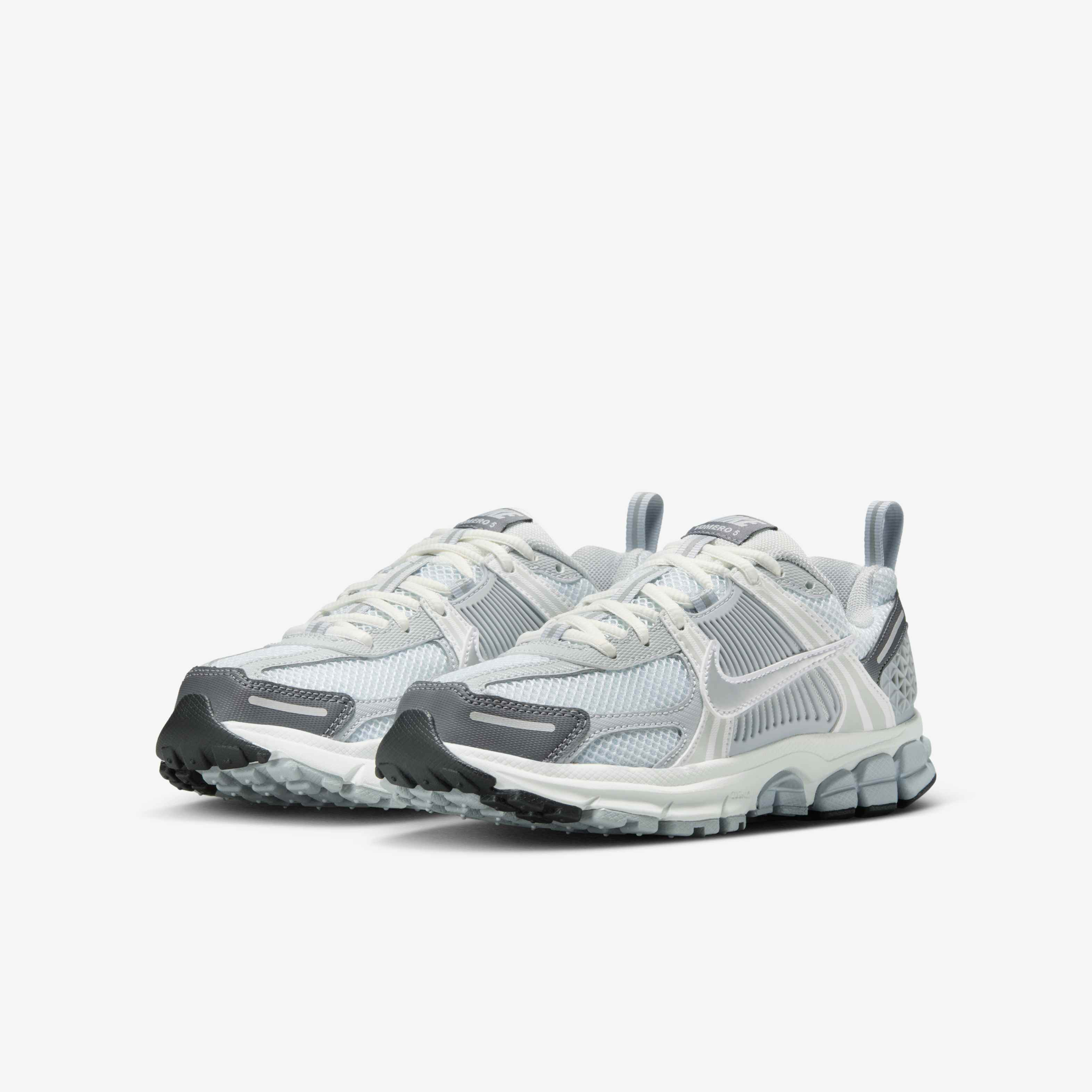 Nike Vomero 5 image number 4