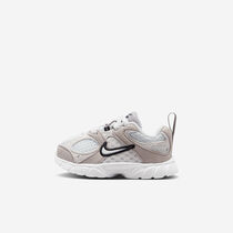 Nike V5 RNR Suede