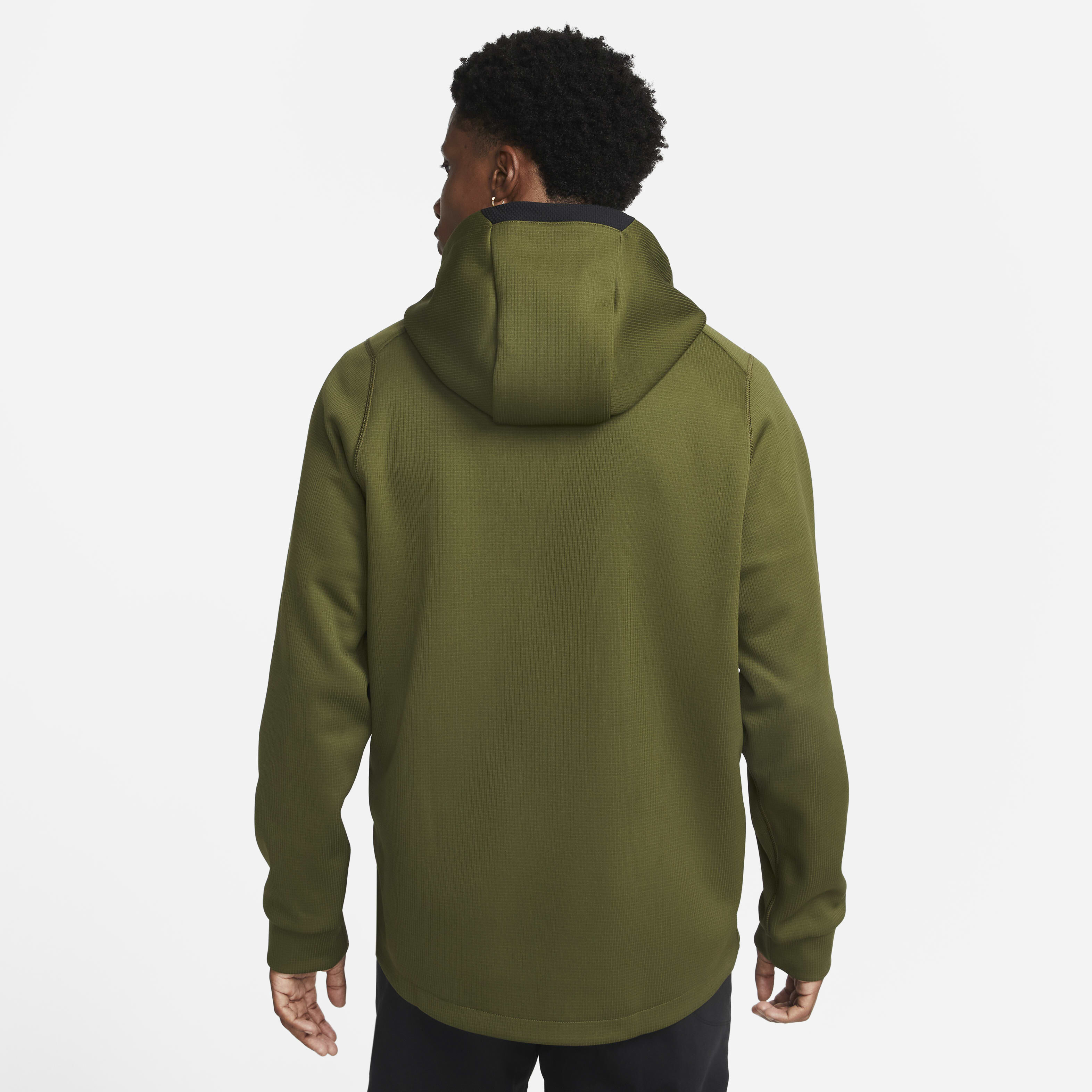 nike therma sphere jacket