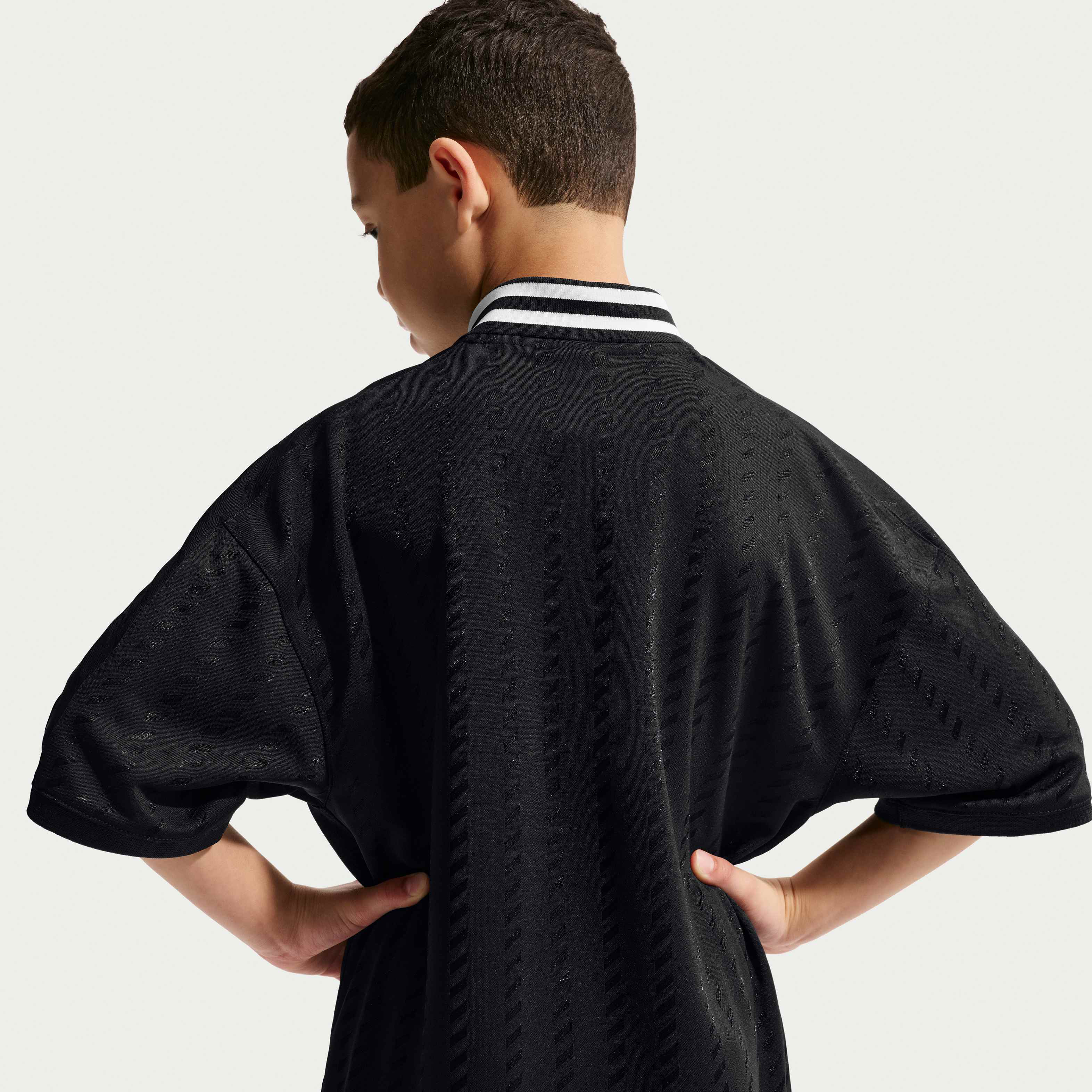 نايكي سبورتسوير image number 4