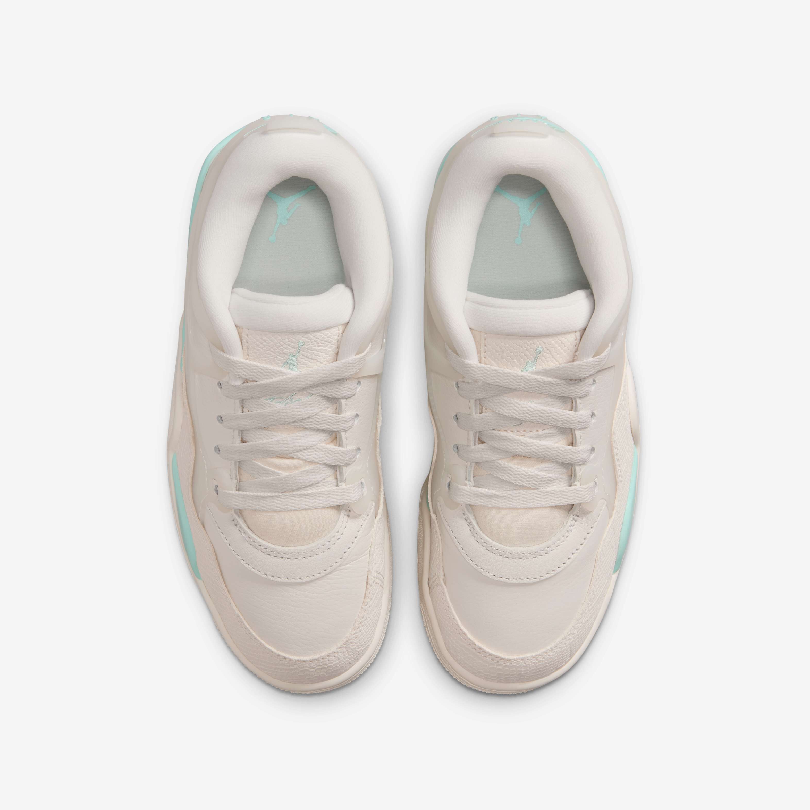 Air Jordan 4 RM SE image number 3