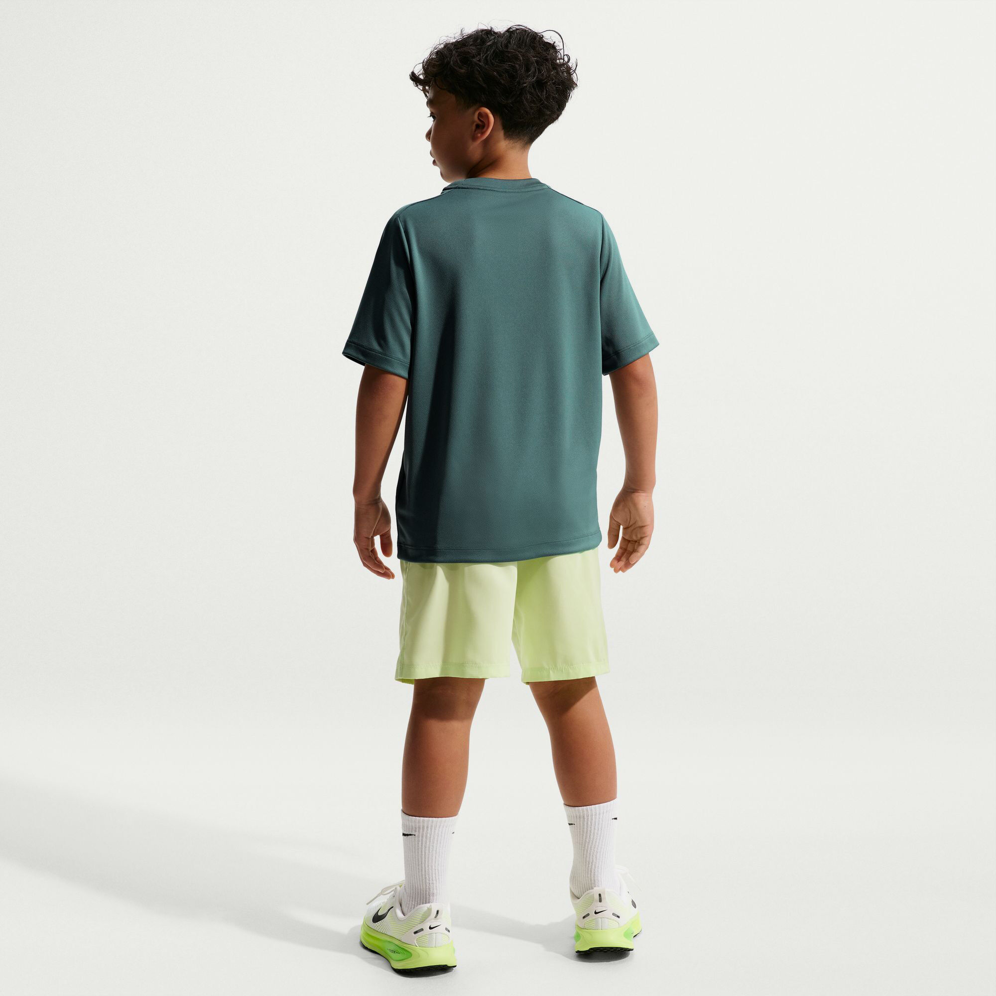 نايكي مالتي image number 1