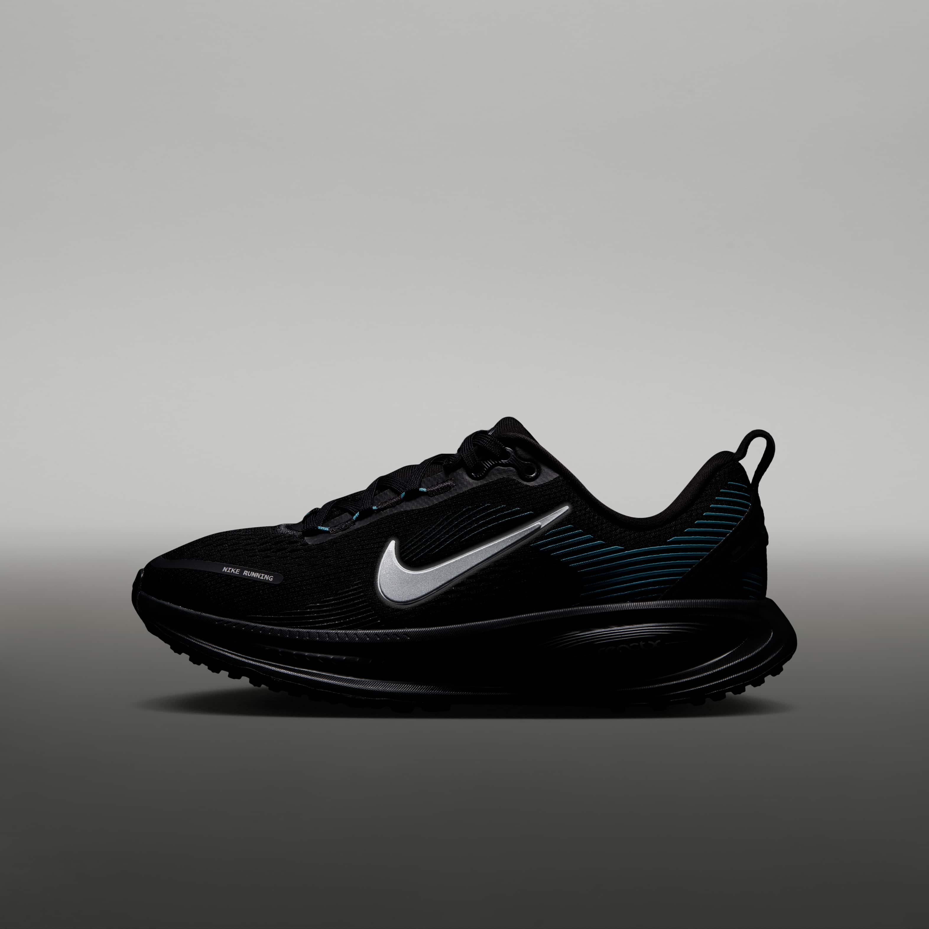 Nike Vomero 18 image number 8