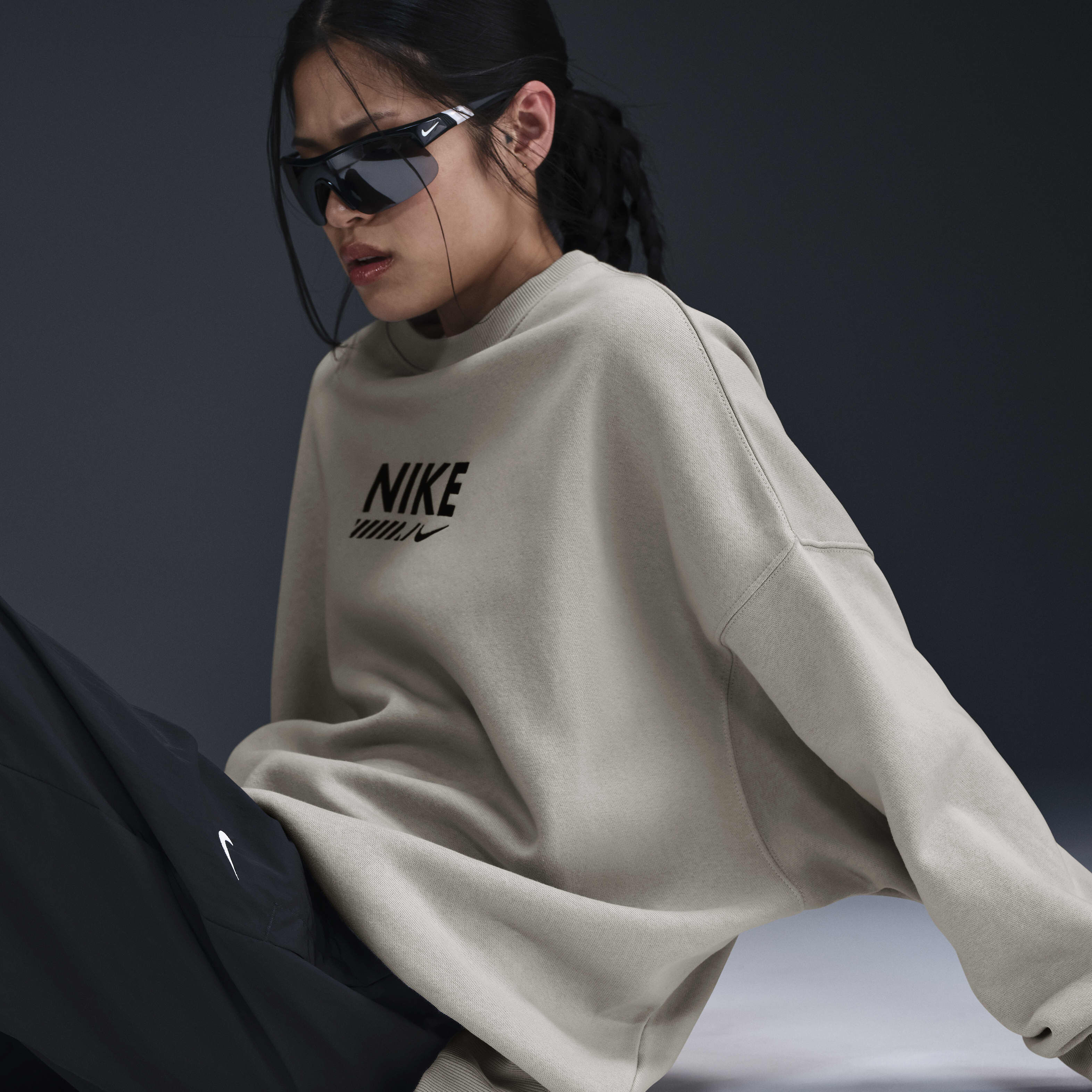 Buy Nike Sportswear Women's Oversized Fleece Crew-Neck