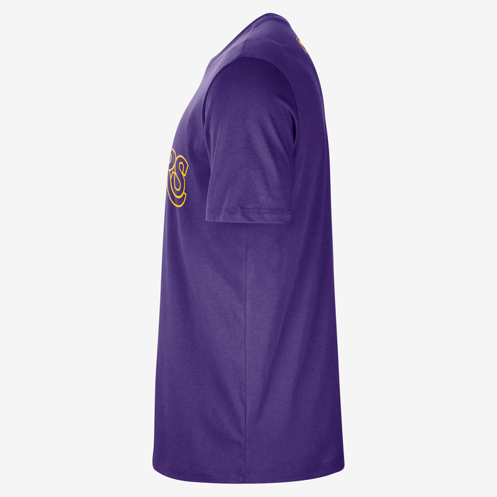 Los Angeles Lakers Essentials image number 2 Los Angeles Lakers Essentials image number 2