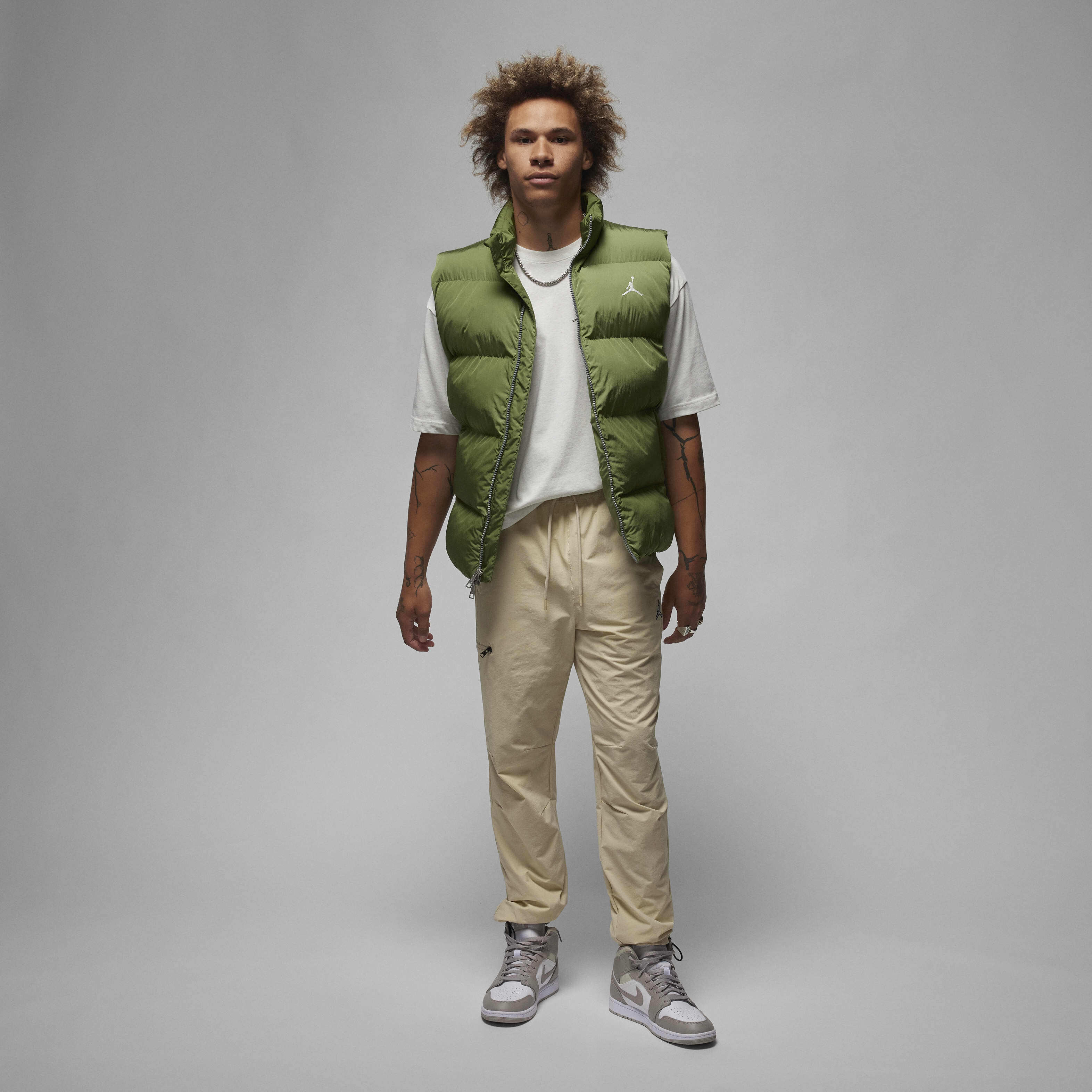 Jordan Essentials image number 8