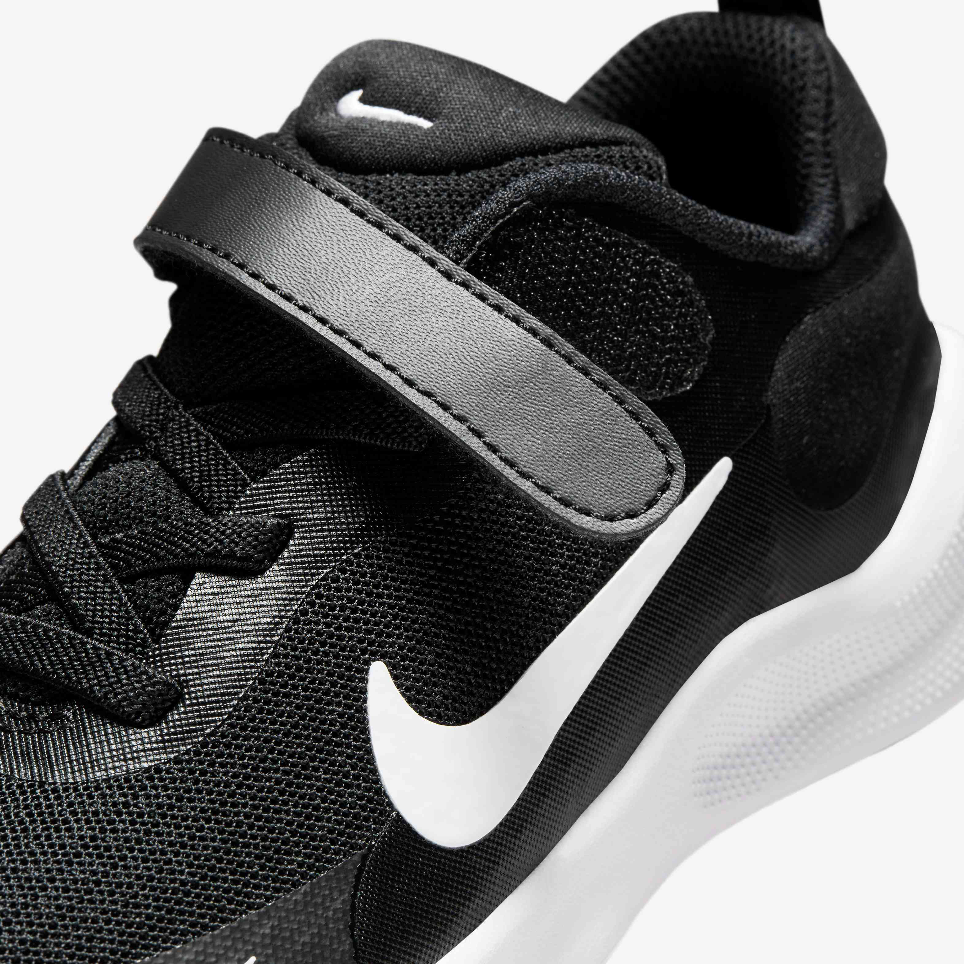 Nike Revolution 7 image number 5