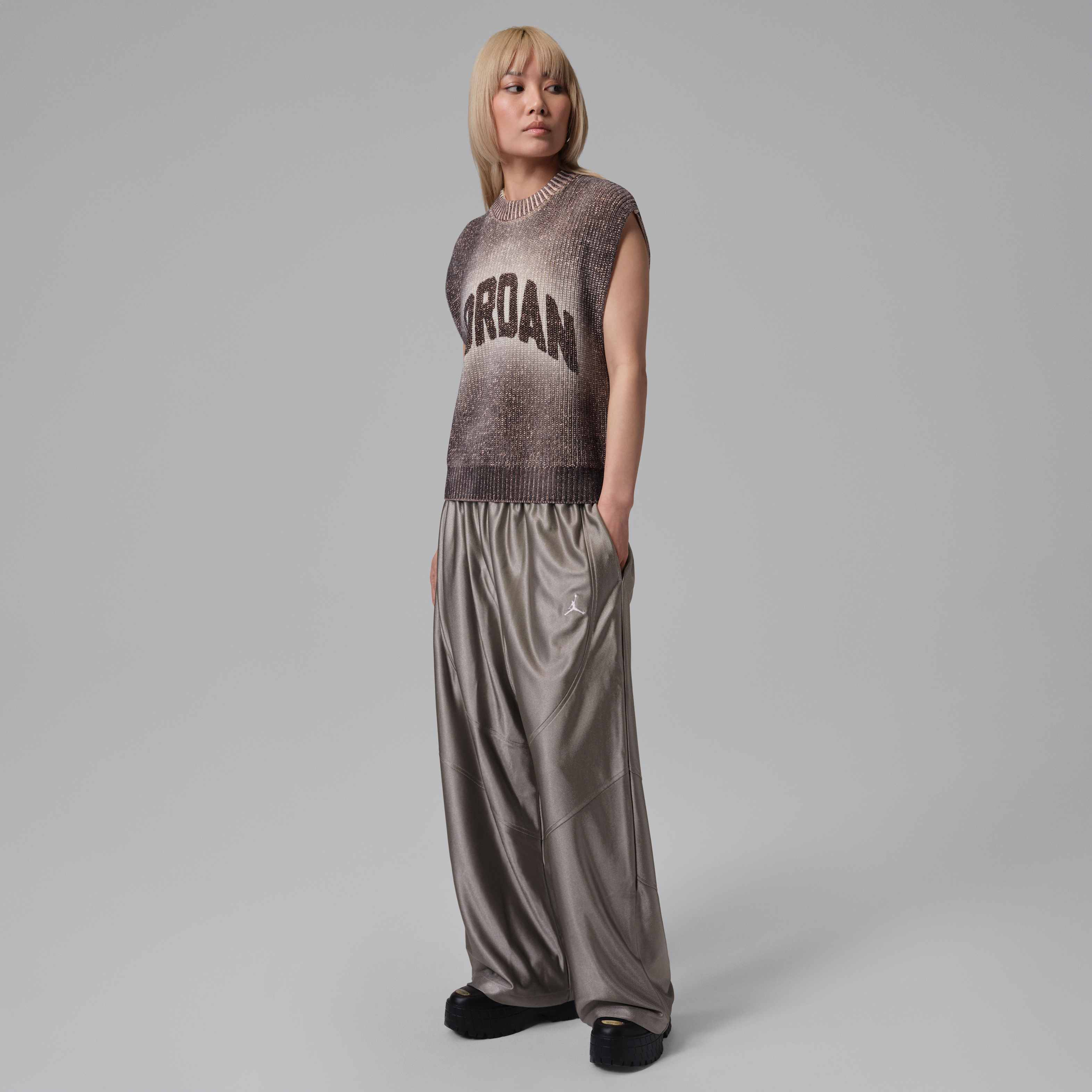 Jordan Brooklyn image number 4