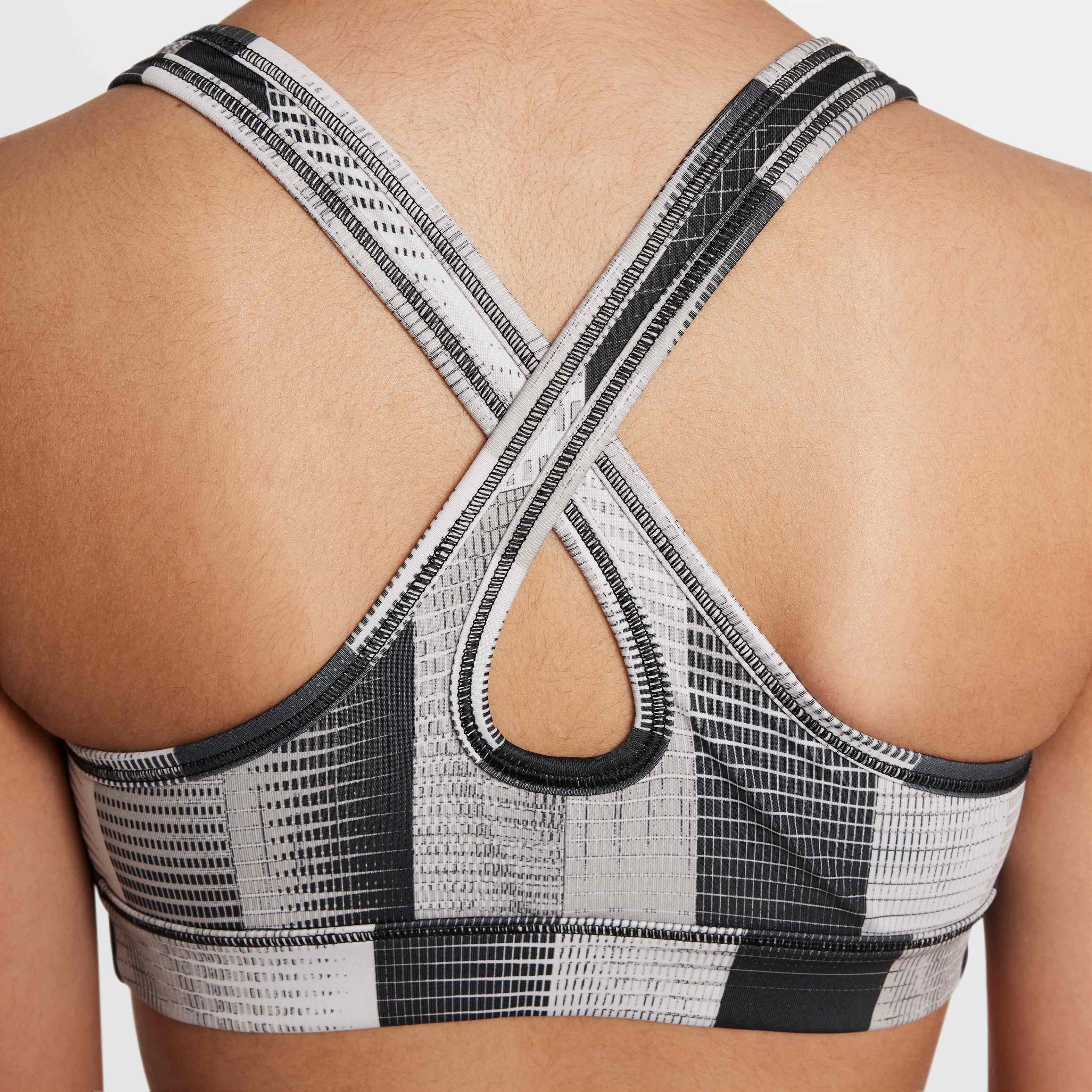 Nike Pro image number 4