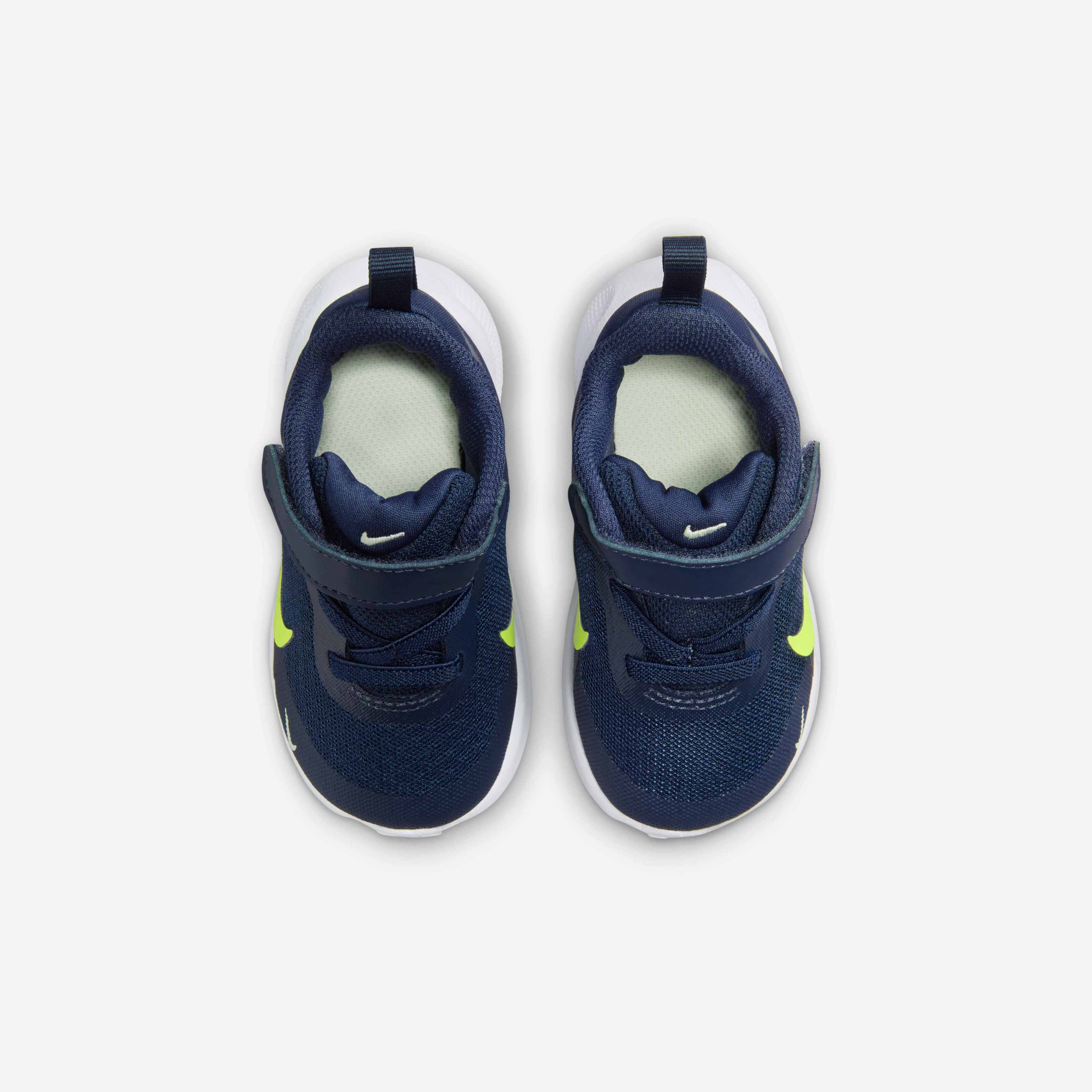 Nike Revolution 7 image number 3