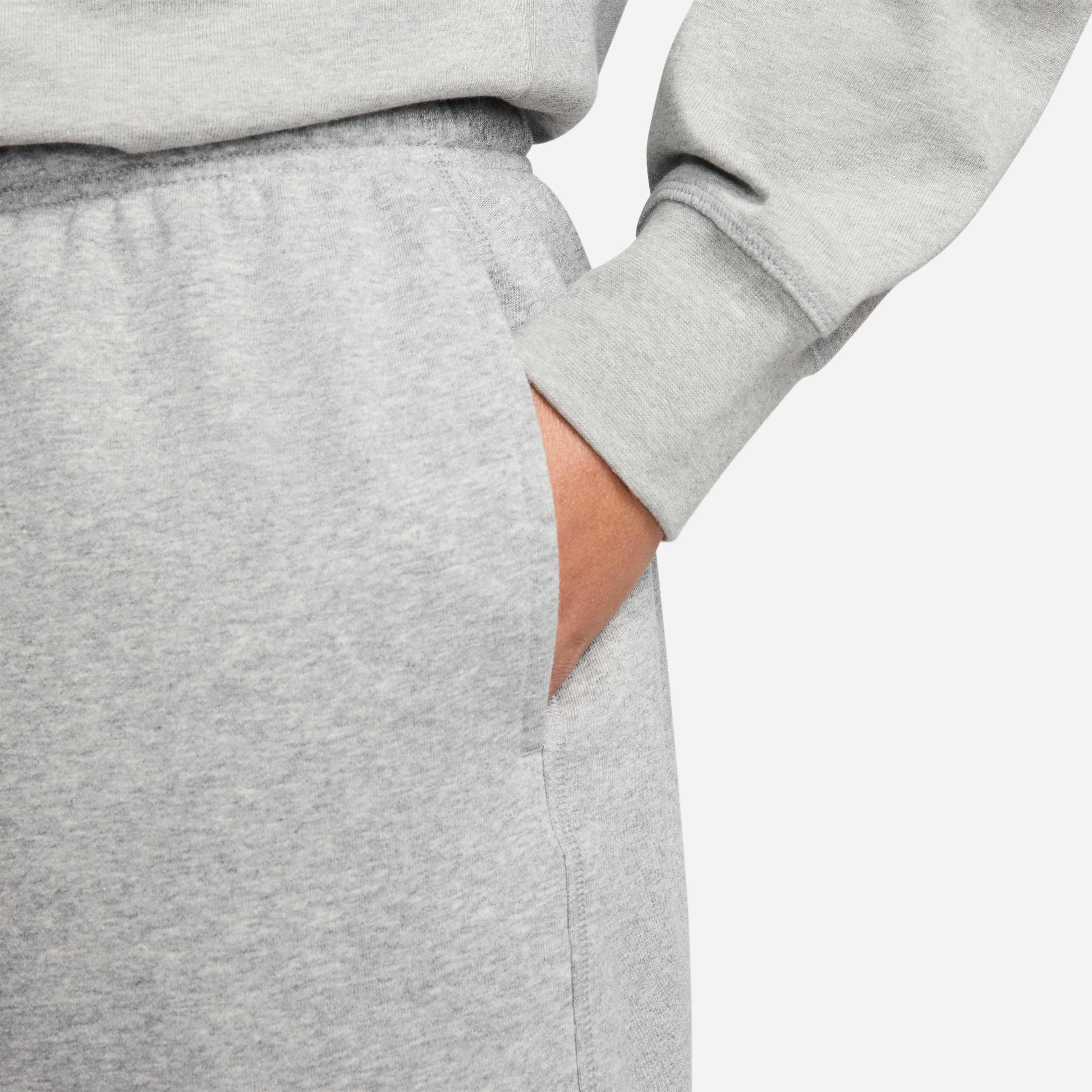 Nike Club image number 3