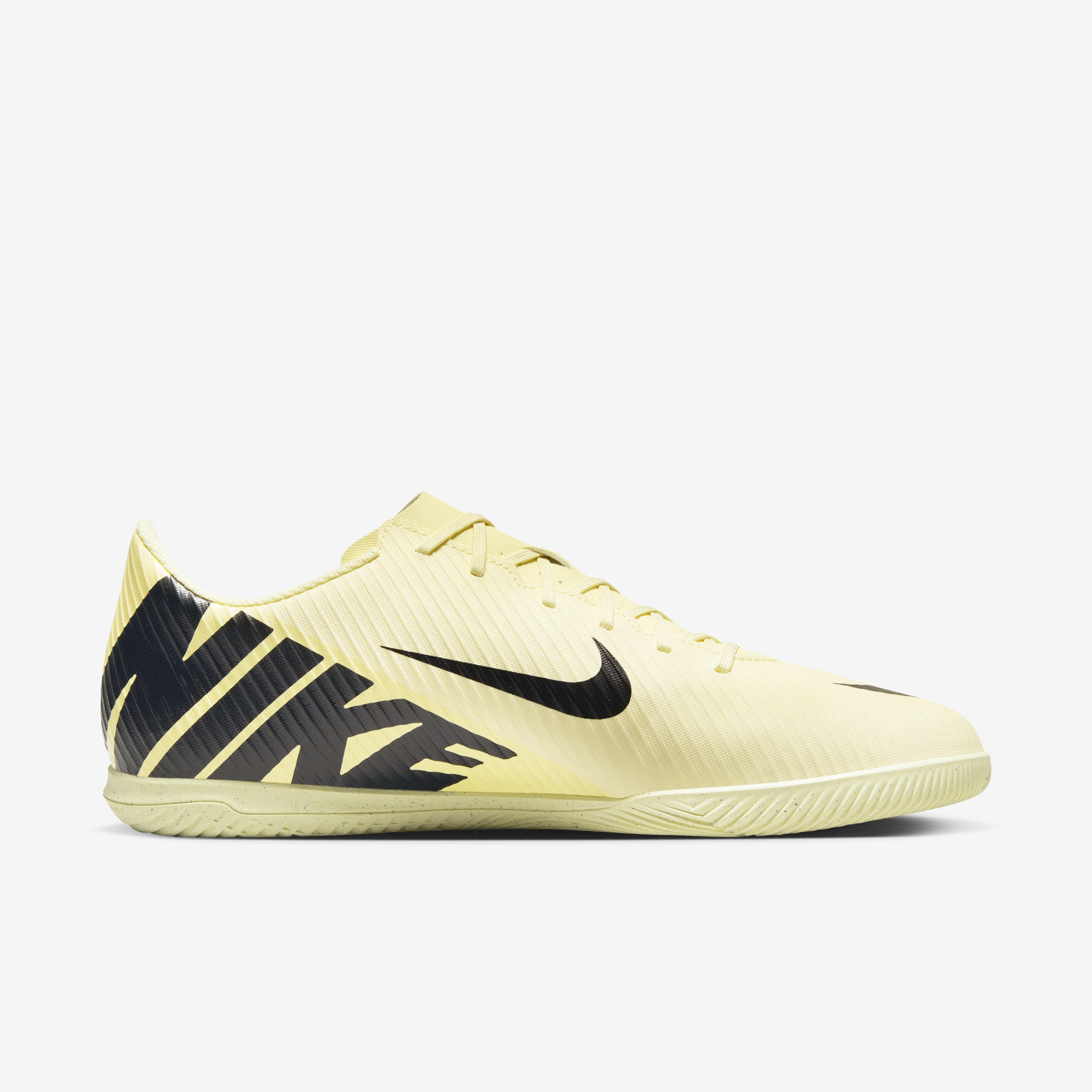 Nike Mercurial Vapor 15 Club image number 2