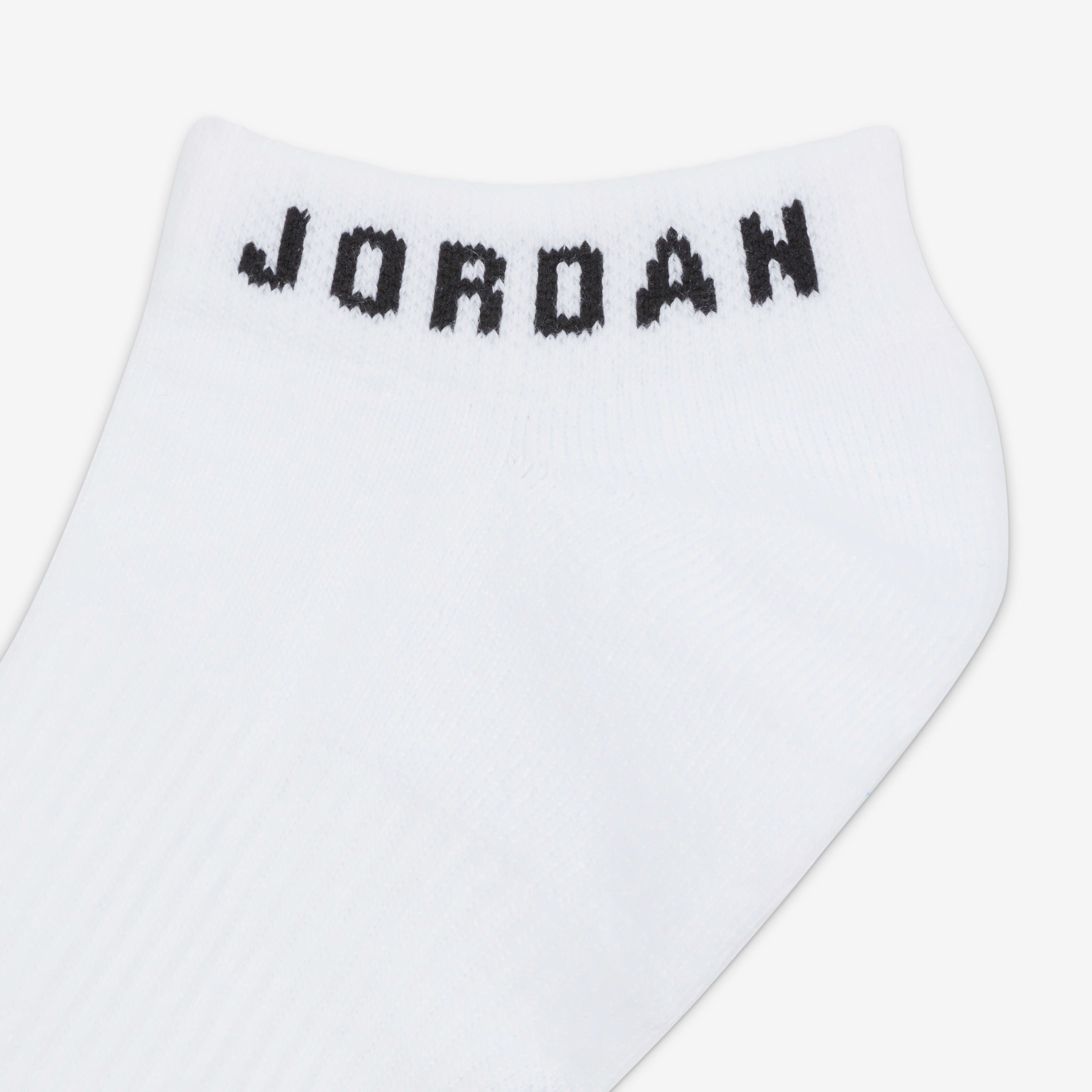 Jordan image number 3