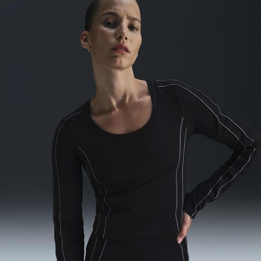 تيشيرتات وقمصان-نايكي, نايكي ون فيتد, تيشيرت دراي-فت قصير بأكمام طويلة للنساء