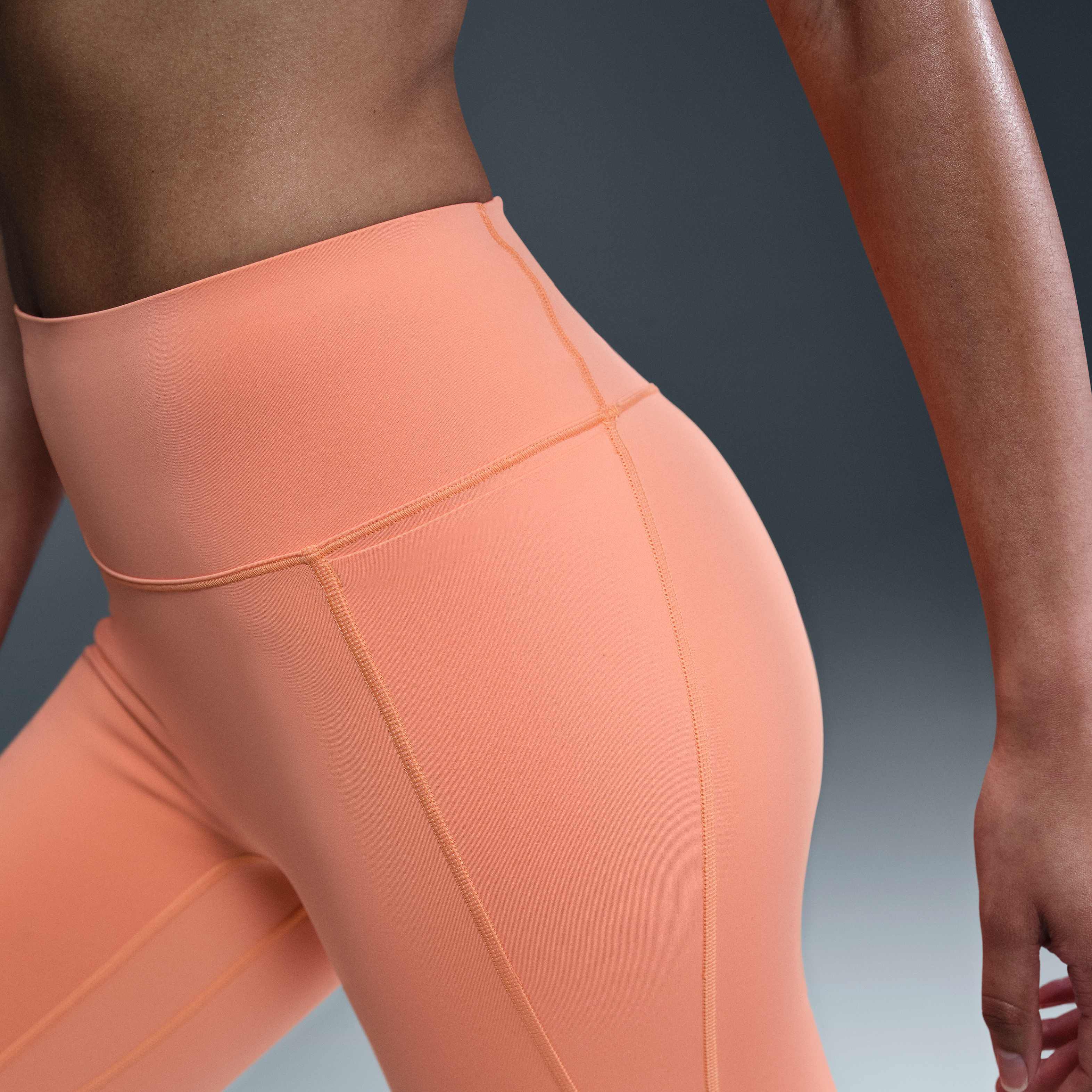 Nike Universa image number 6