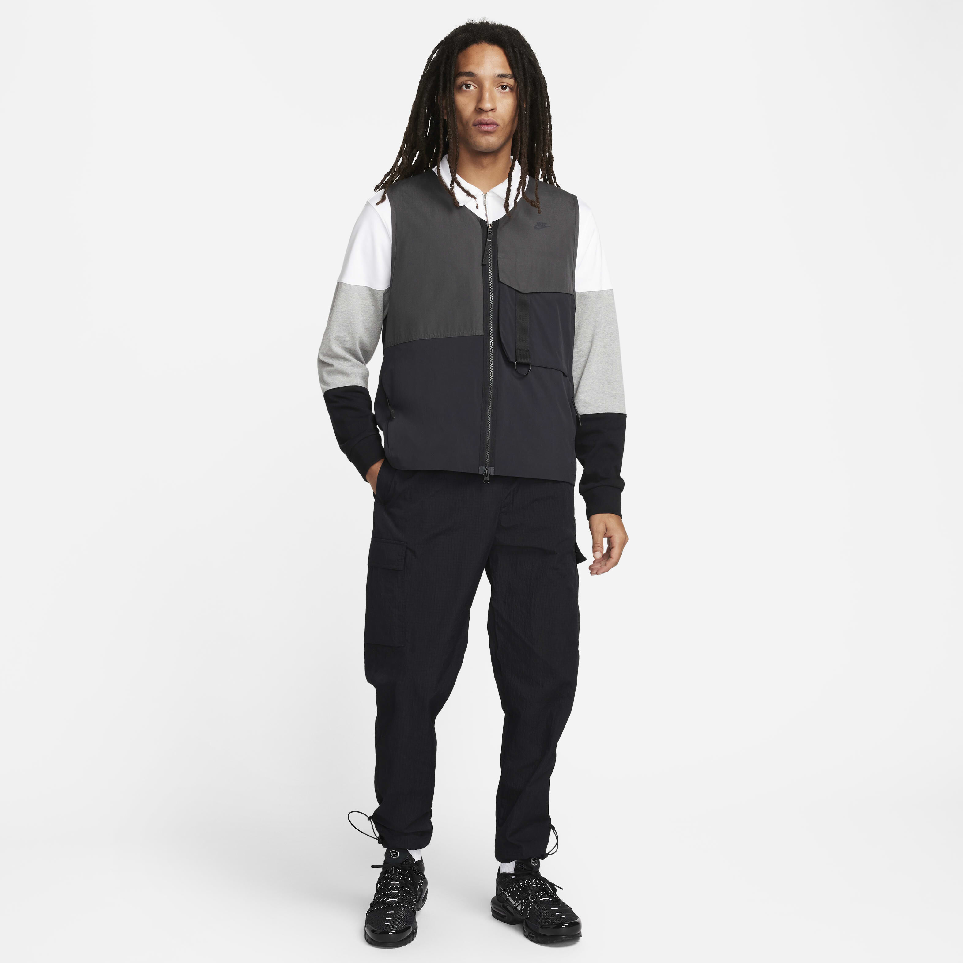 Nike Sportswear Repeat image number 8