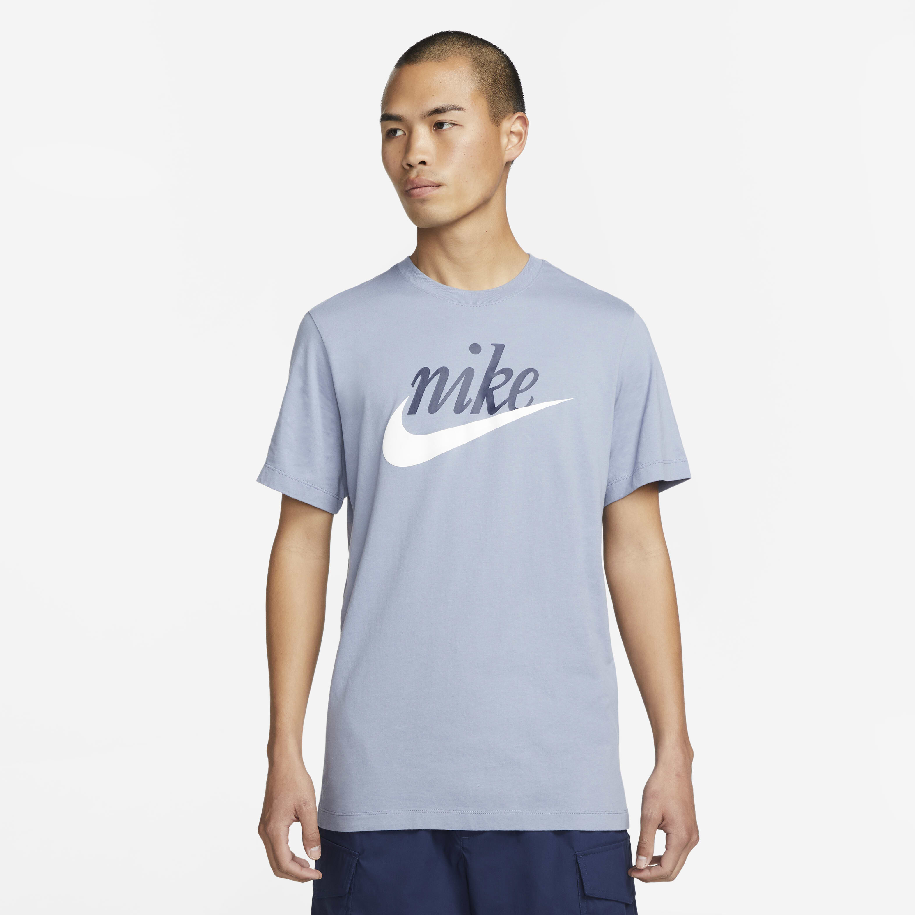 Nike Sportswear image number 0