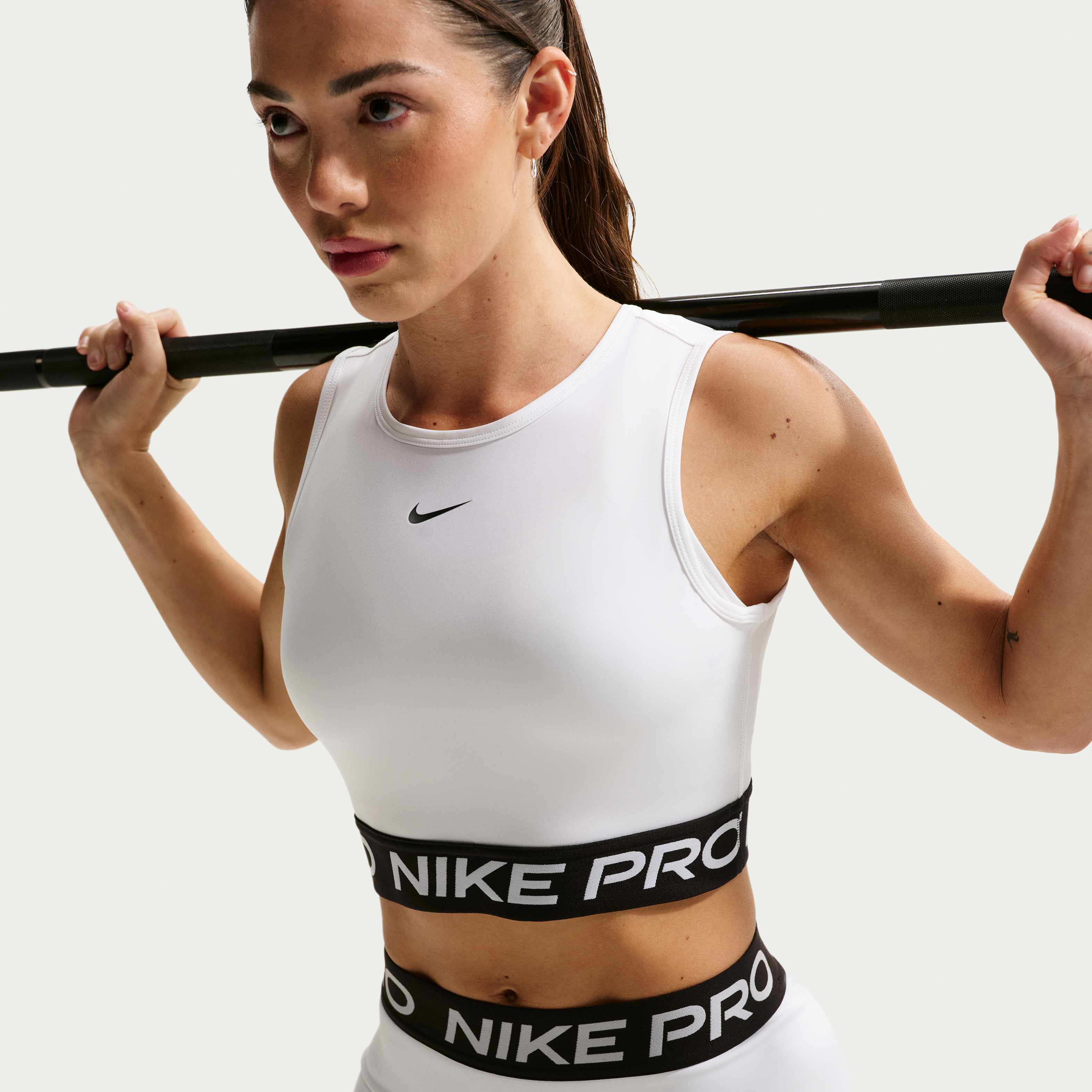Nike Pro image number 2