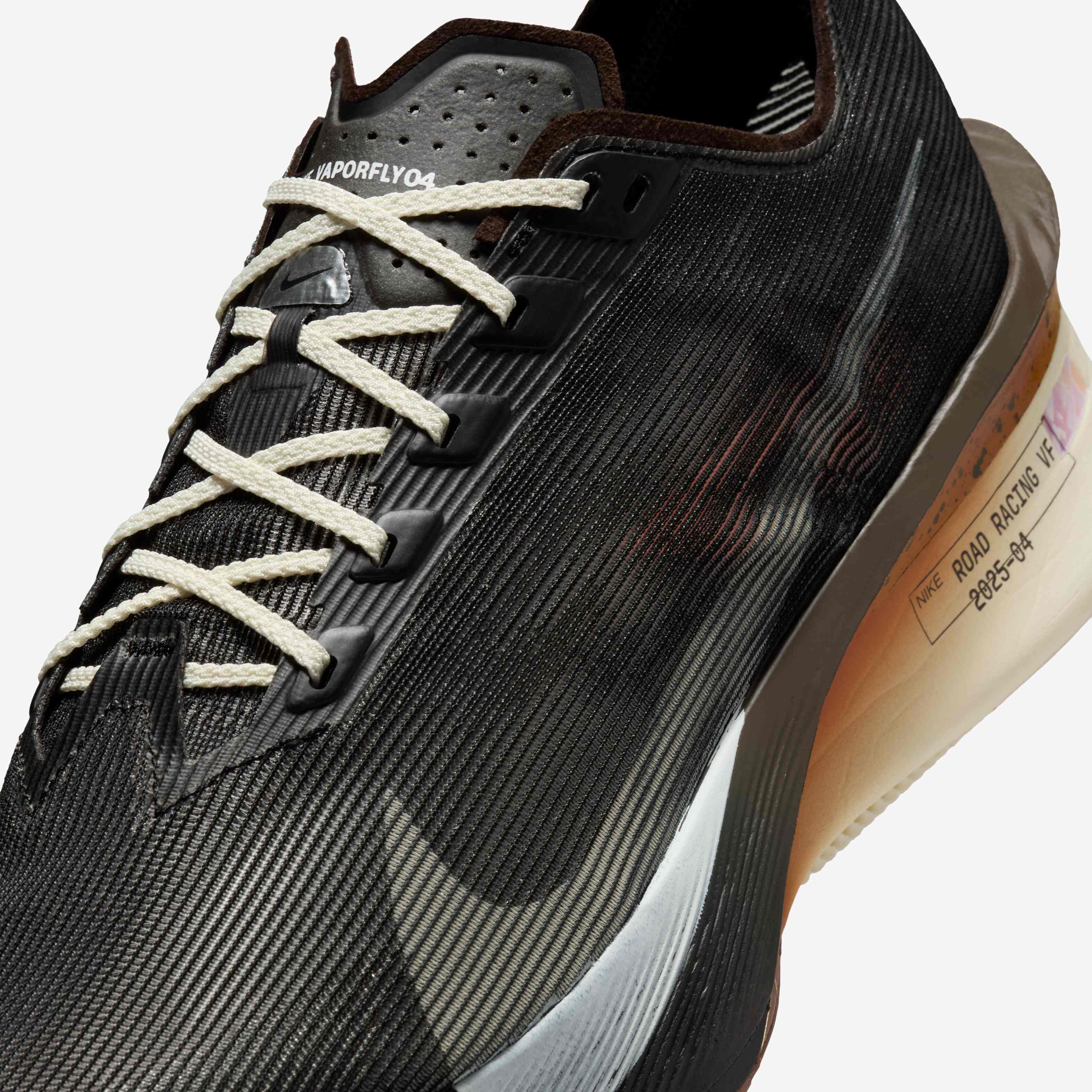 Nike Vaporfly 4 image number 6
