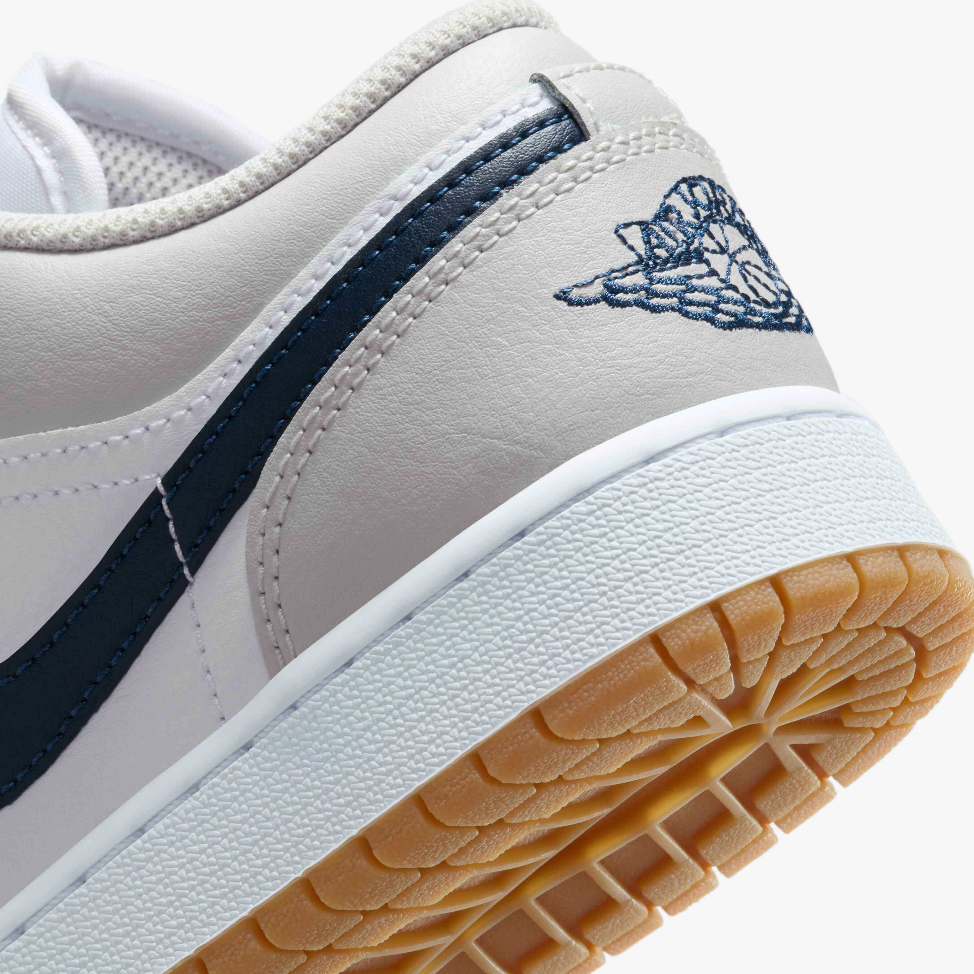 Air Jordan 1 Low image number 7