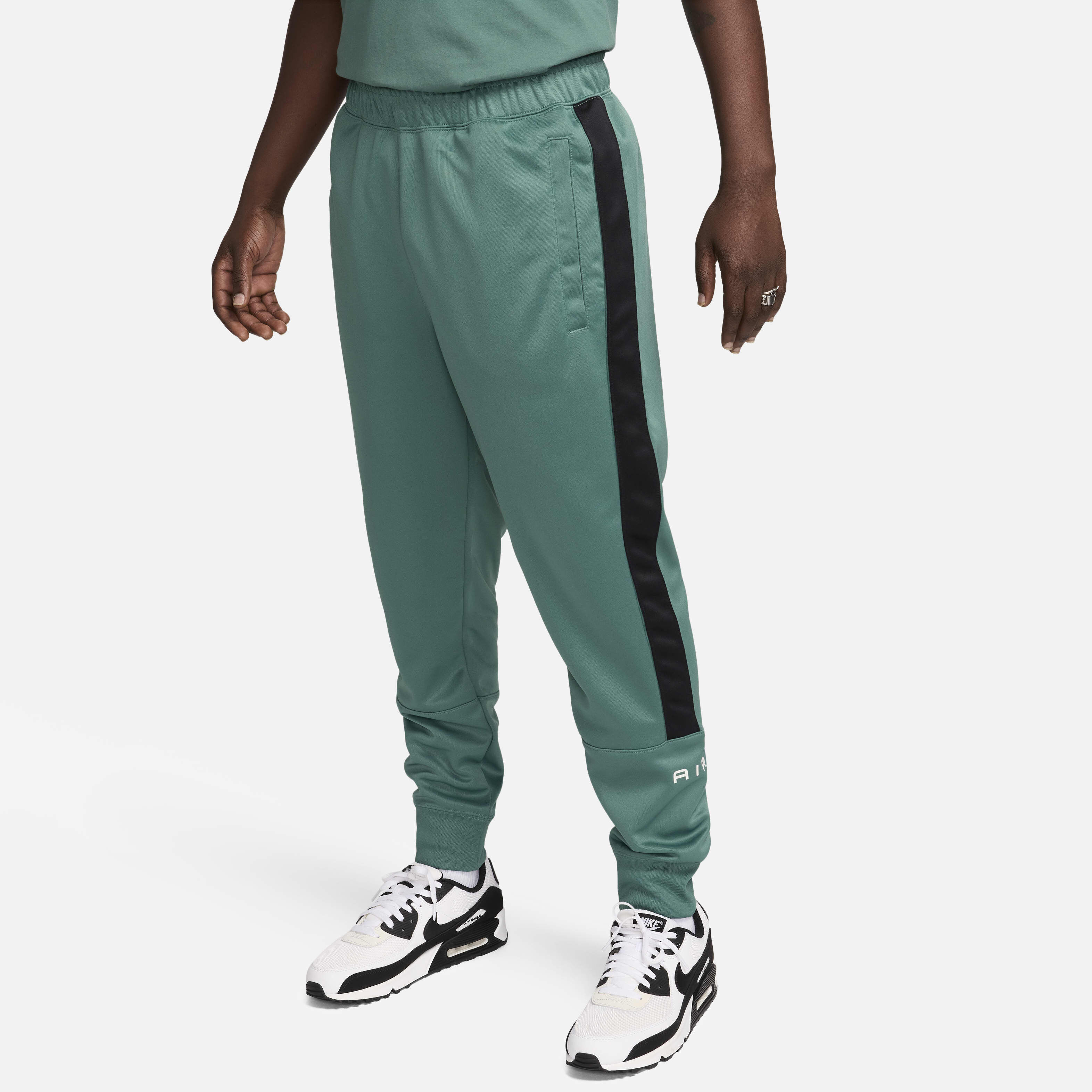 Nike air joggers mens store