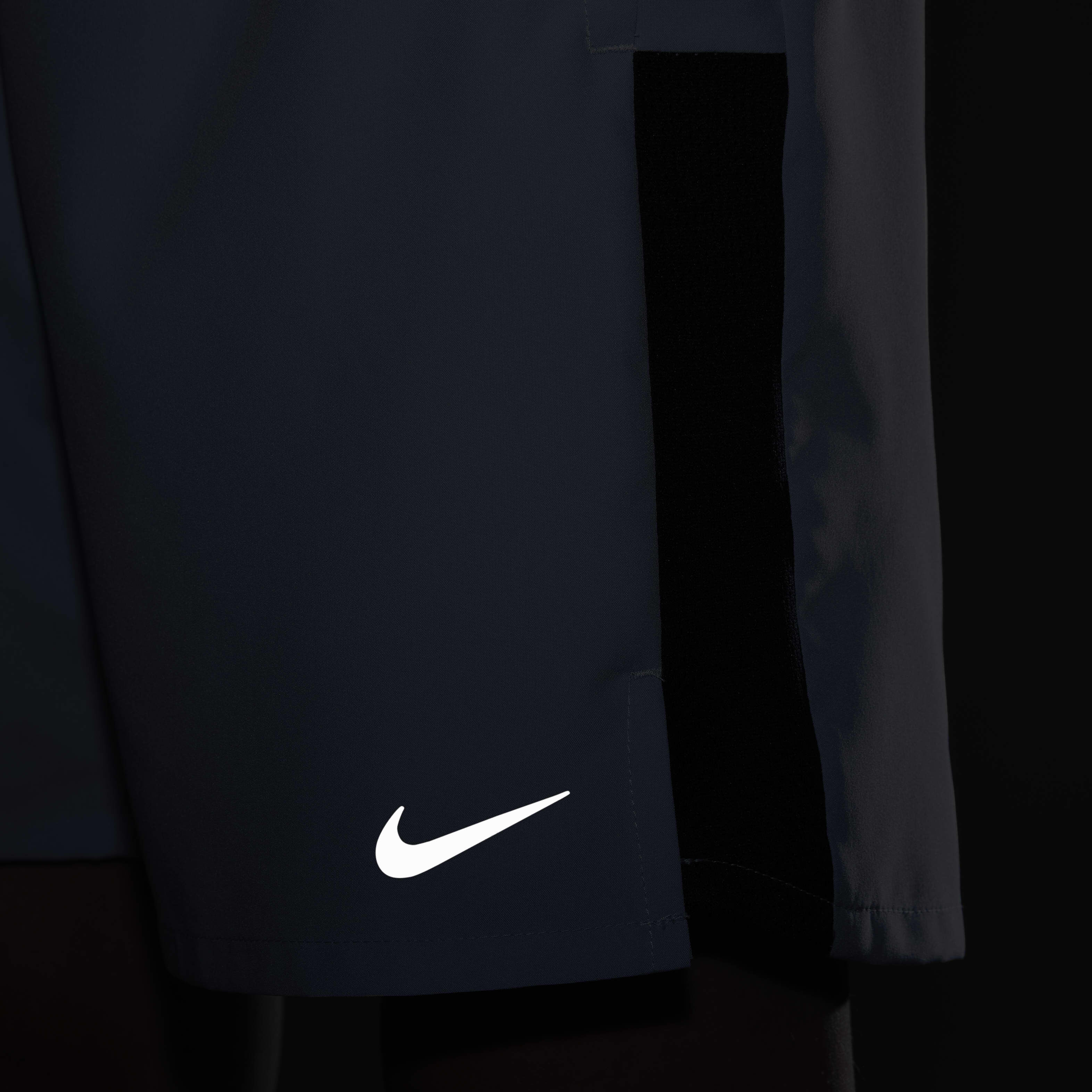 Nike Dri-FIT Challenger image number 8