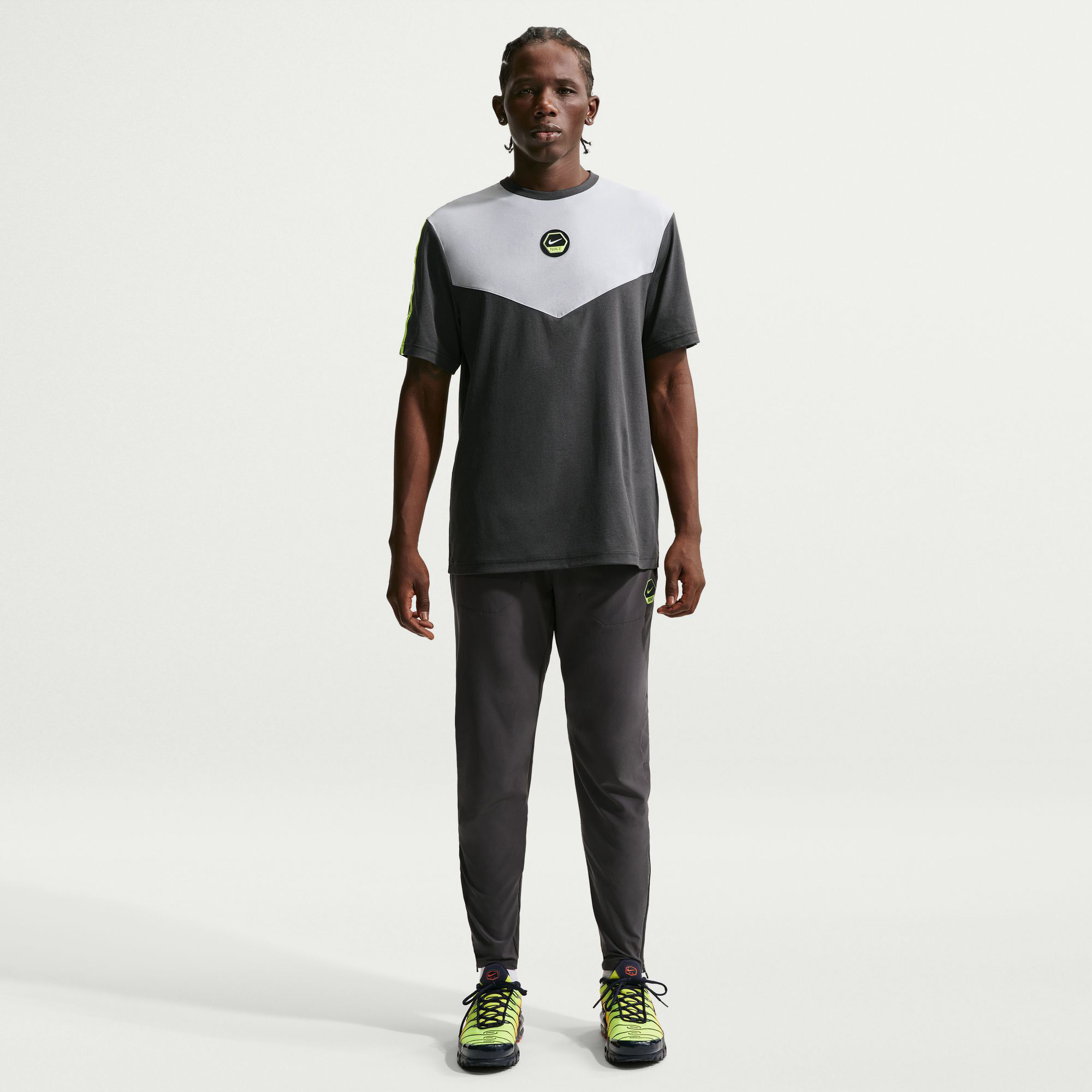 نايكي سبورتسوير سيتي سايد image number 0