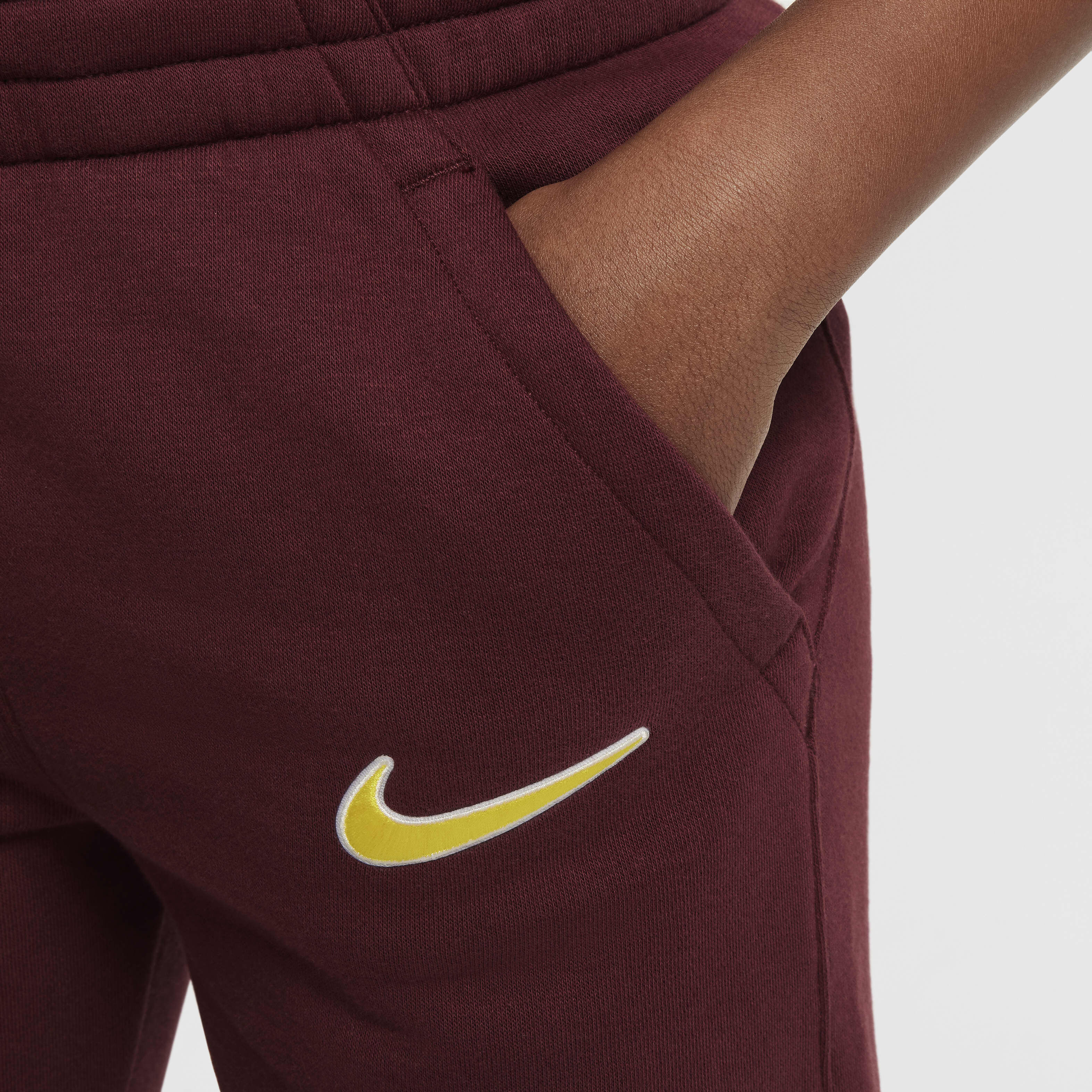 Buy Liverpool F.C. Club Fleece Older Kids Boys Nike Football Jogger Nike Qatar Official
