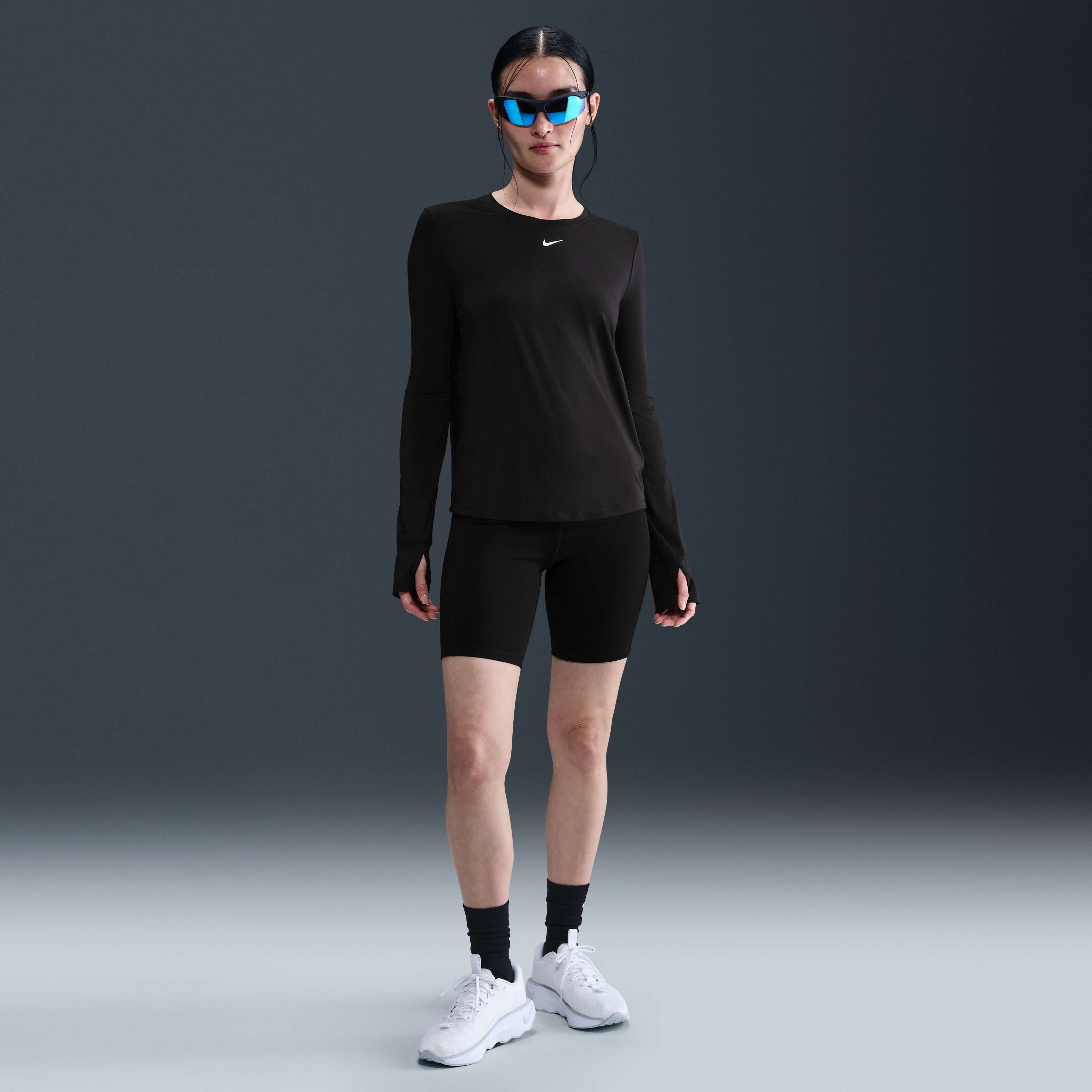 نايكي ون كلاسيك image number 3