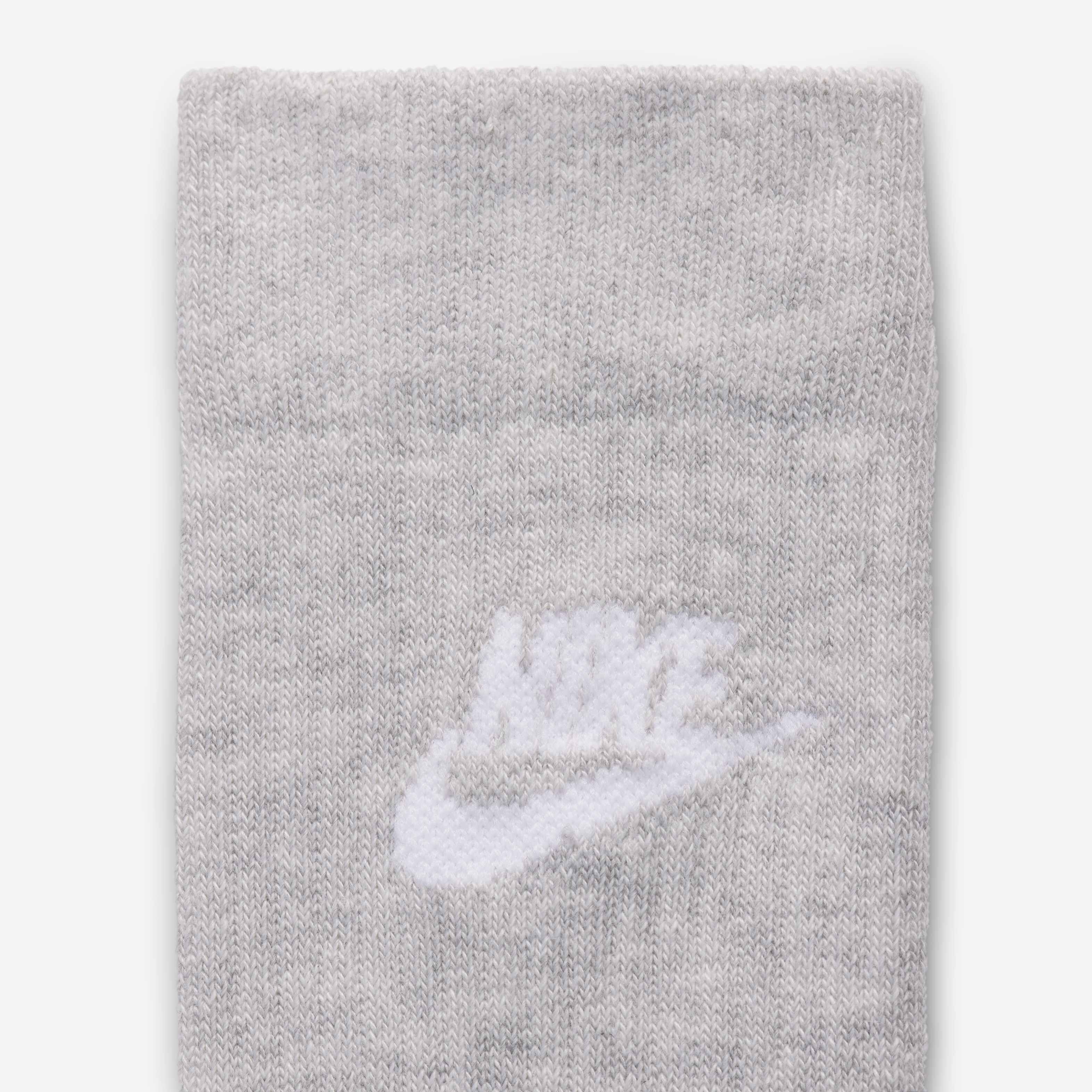 نايكي سبورتسوير ايفريداي ايسنشال image number 3