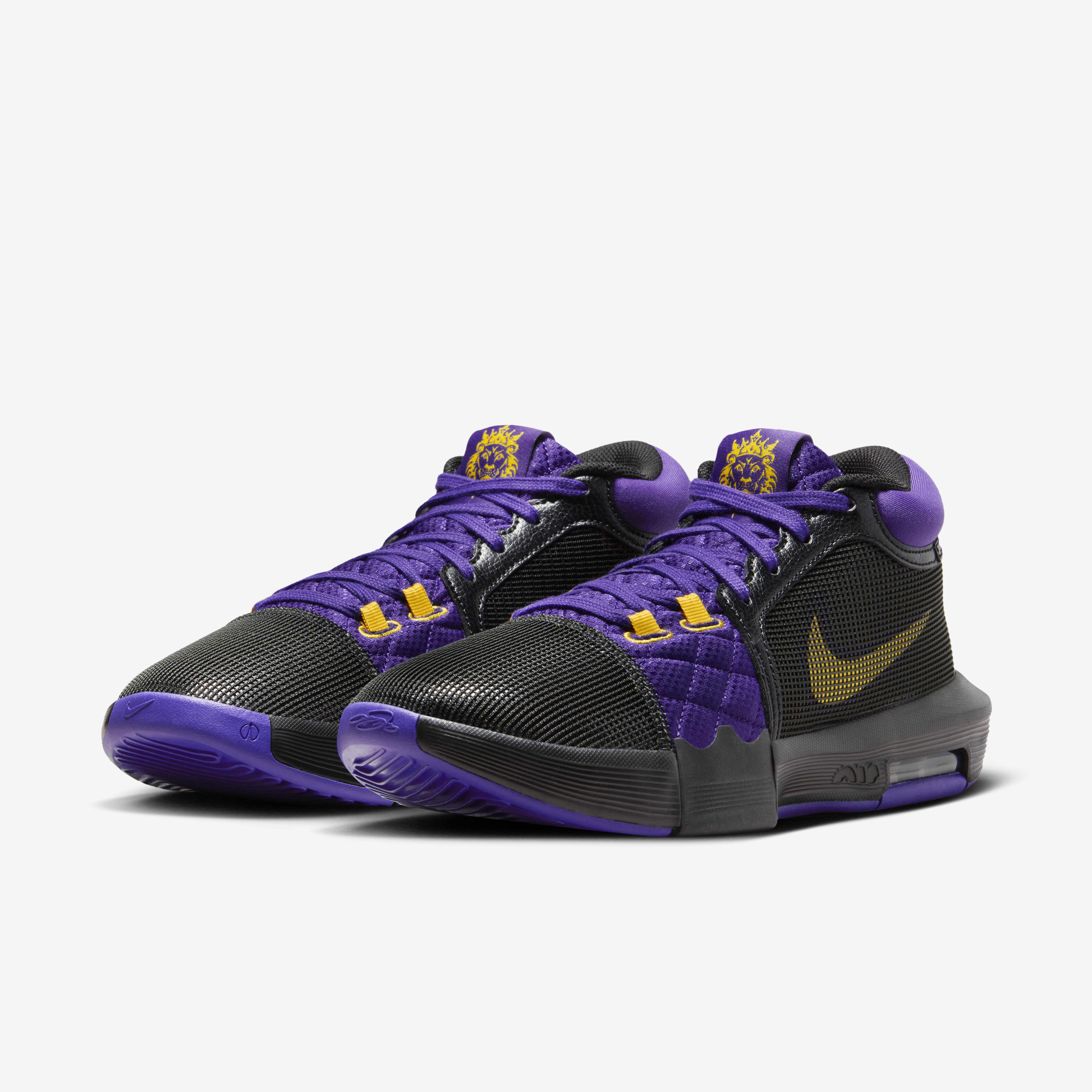 Buy LeBron Witness 8 Basketball Shoes Nike Qatar Official
