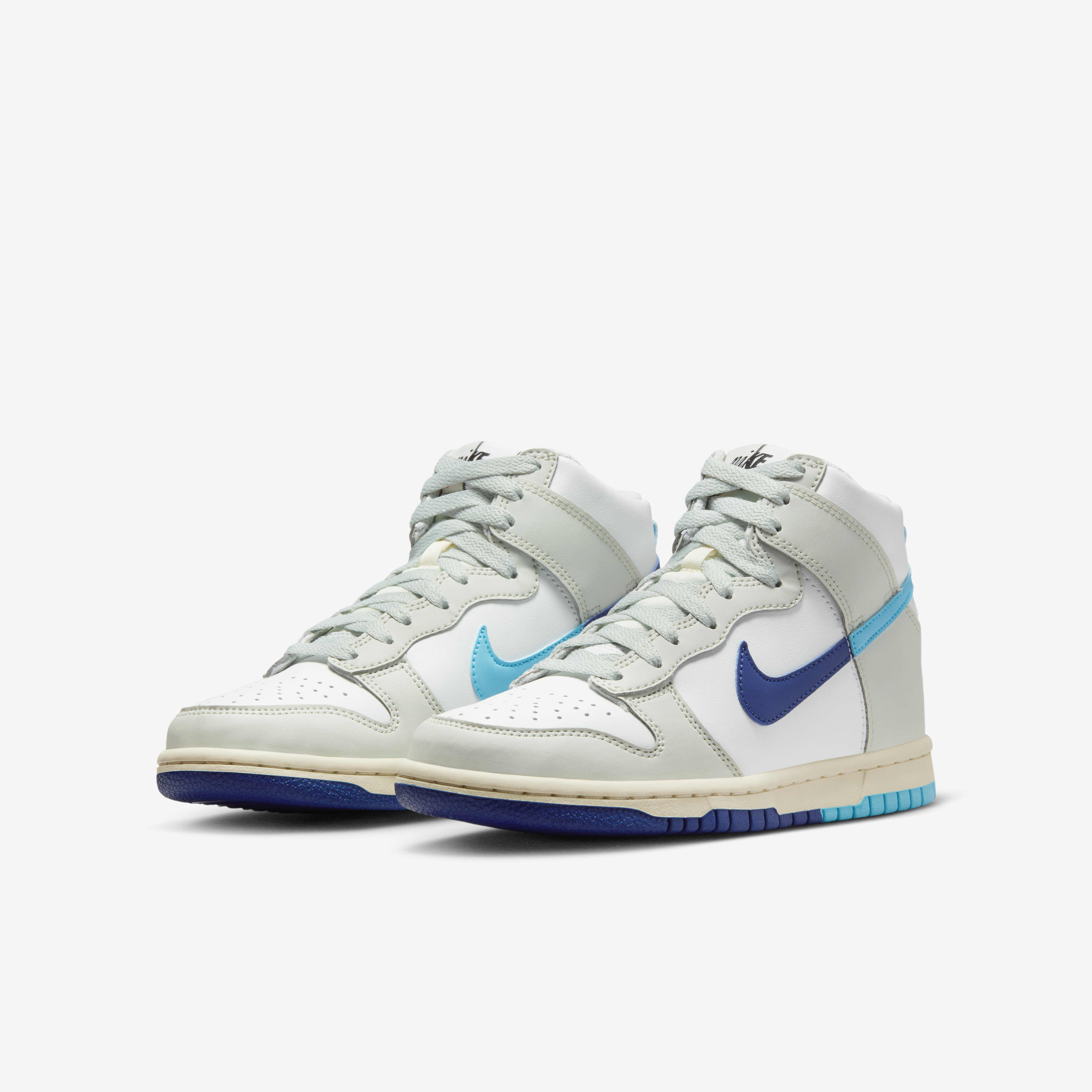 Nike Dunk High SE image number 4