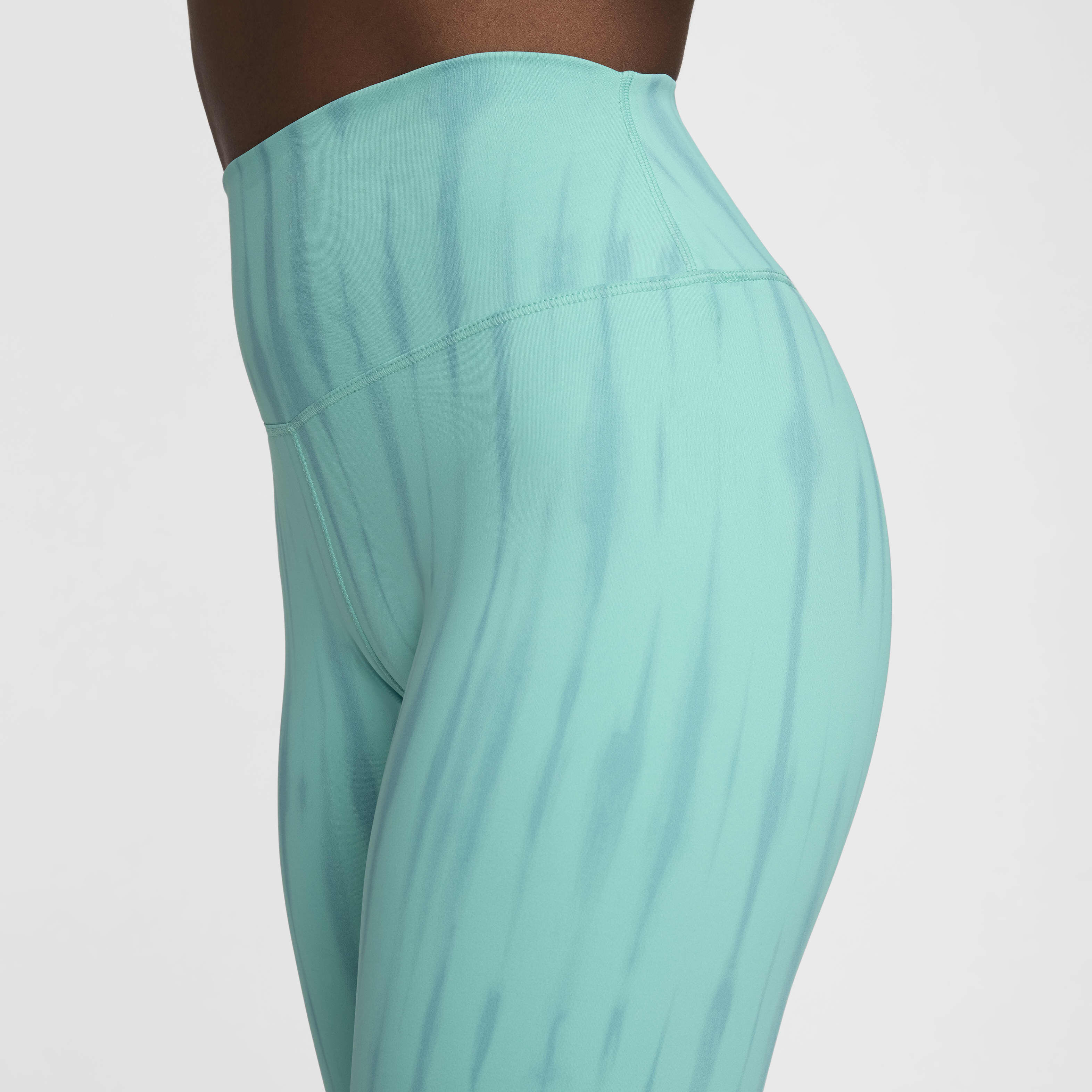 Buy Nike One Women s High Waisted 7 8 Printed Leggings Nike Qatar Official